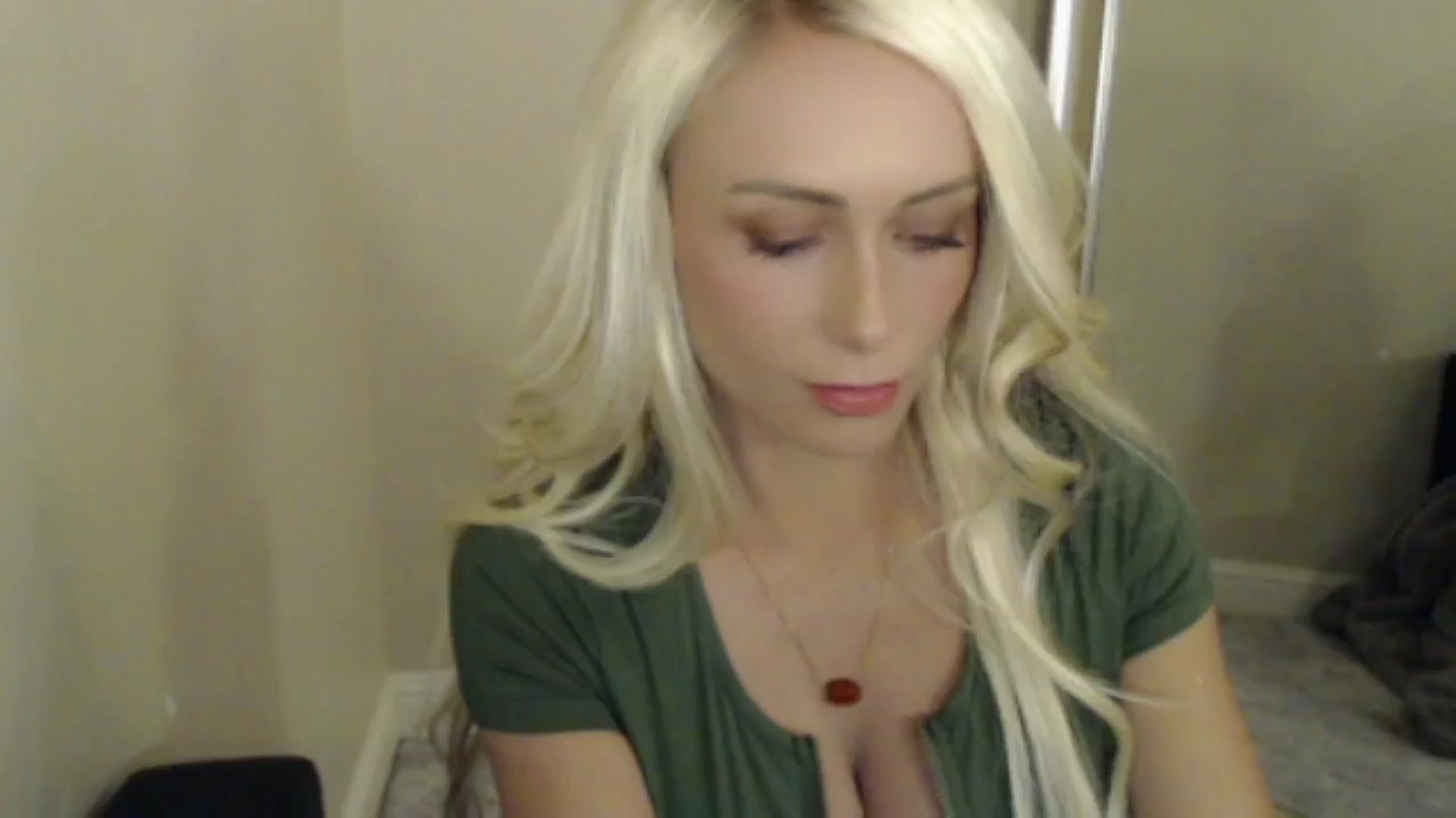 Gallery image thumbnail from Sassy_Nympho's myfreecams stream on, 04/29/2025, 03:09 image 1 of 20