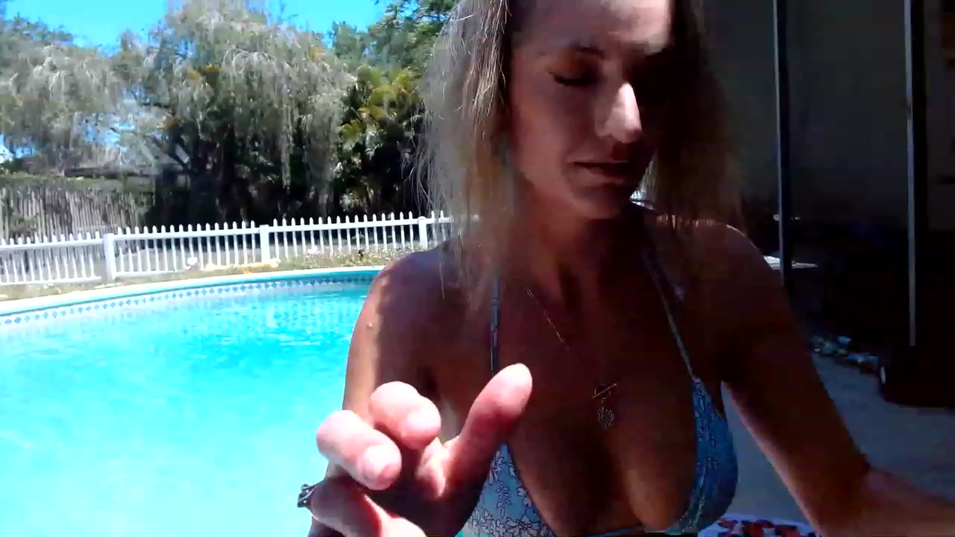 Gallery image thumbnail from Sassy_Skye's myfreecams stream on, 05/19/2023, 16:13 image 7 of 20