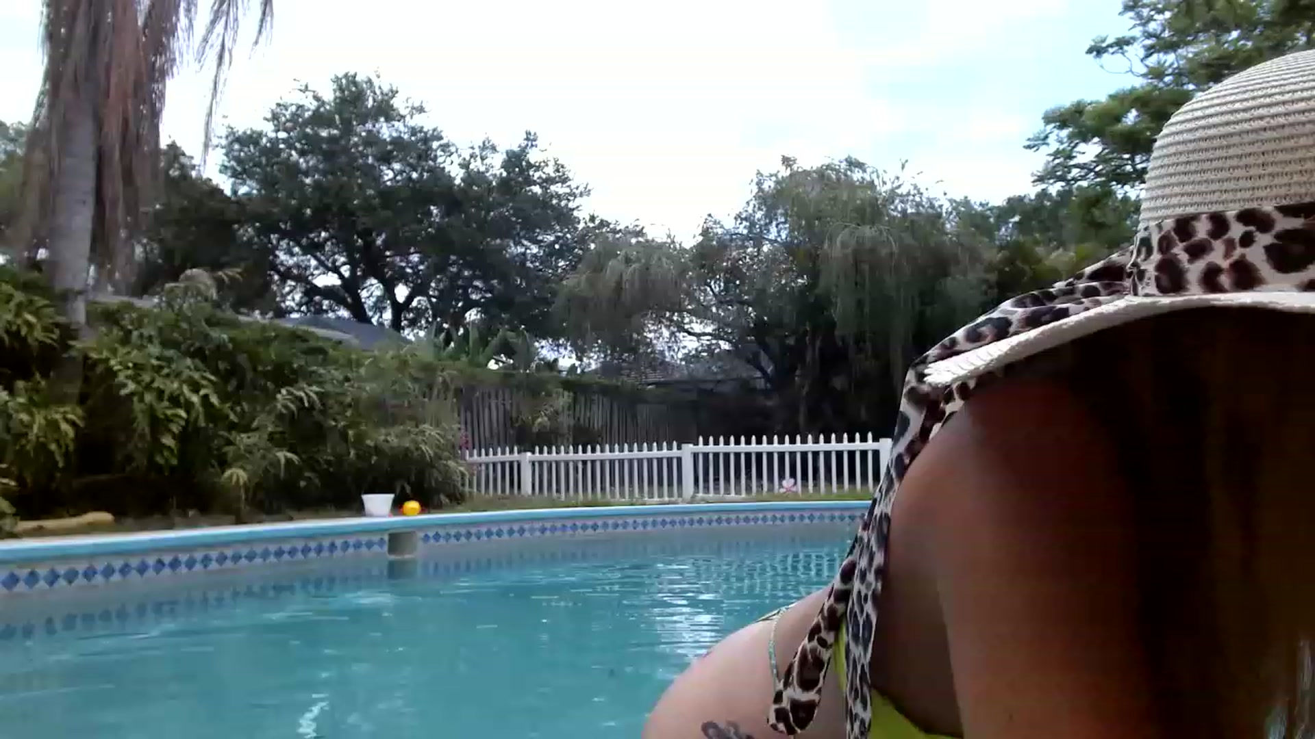 Gallery image thumbnail from Sassy_Skye's myfreecams stream on, 06/02/2023, 17:51 image 5 of 20