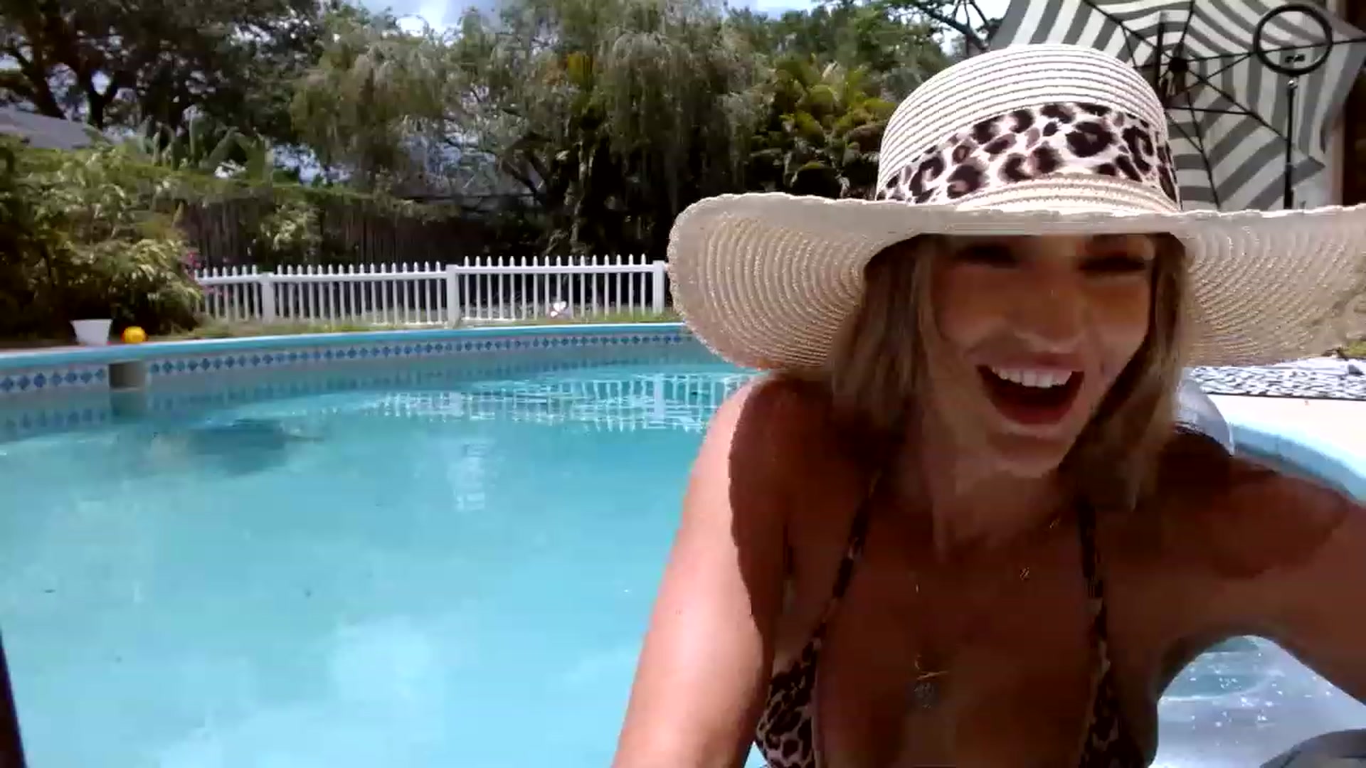 Gallery image thumbnail from Sassy_Skye's myfreecams stream on, 06/02/2023, 18:28 image 19 of 20