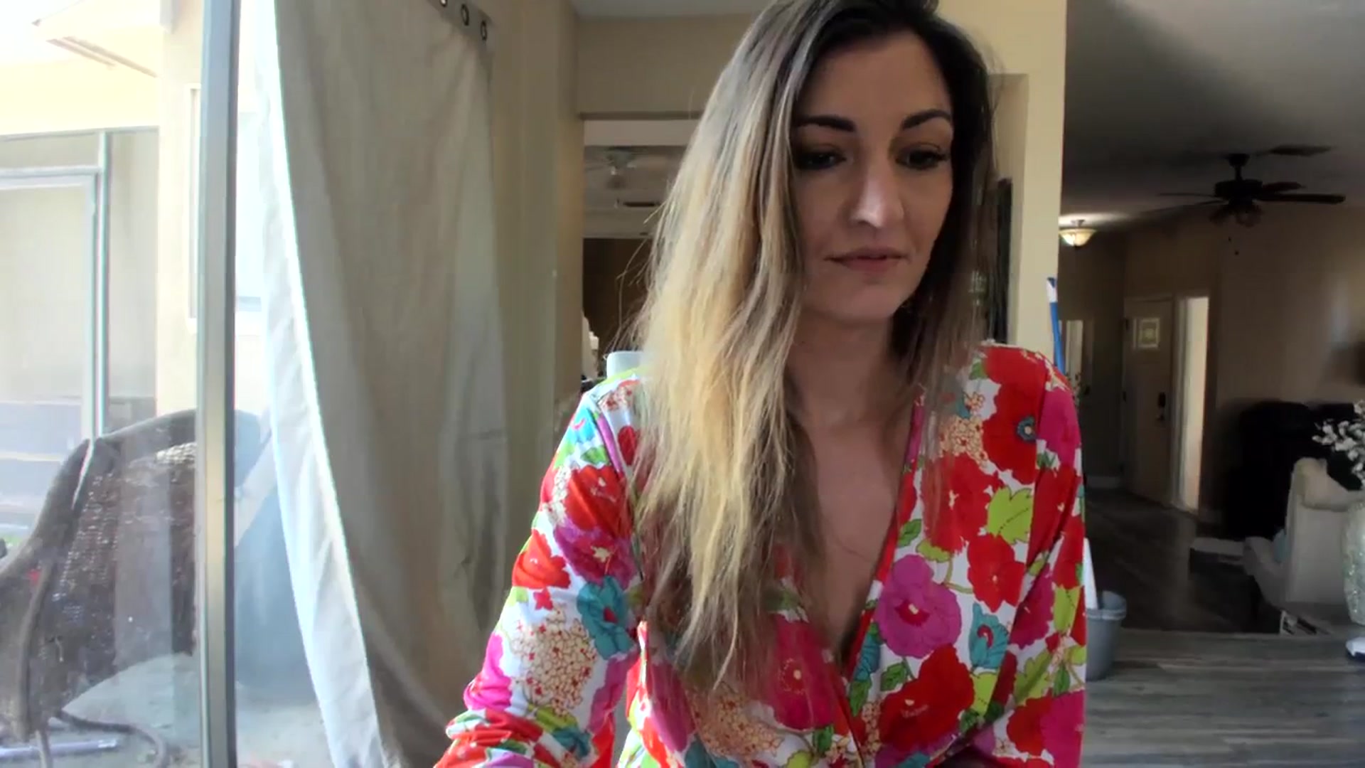 Gallery image thumbnail from Sassy_Skye's myfreecams stream on, 03/19/2024, 17:14 image 19 of 20
