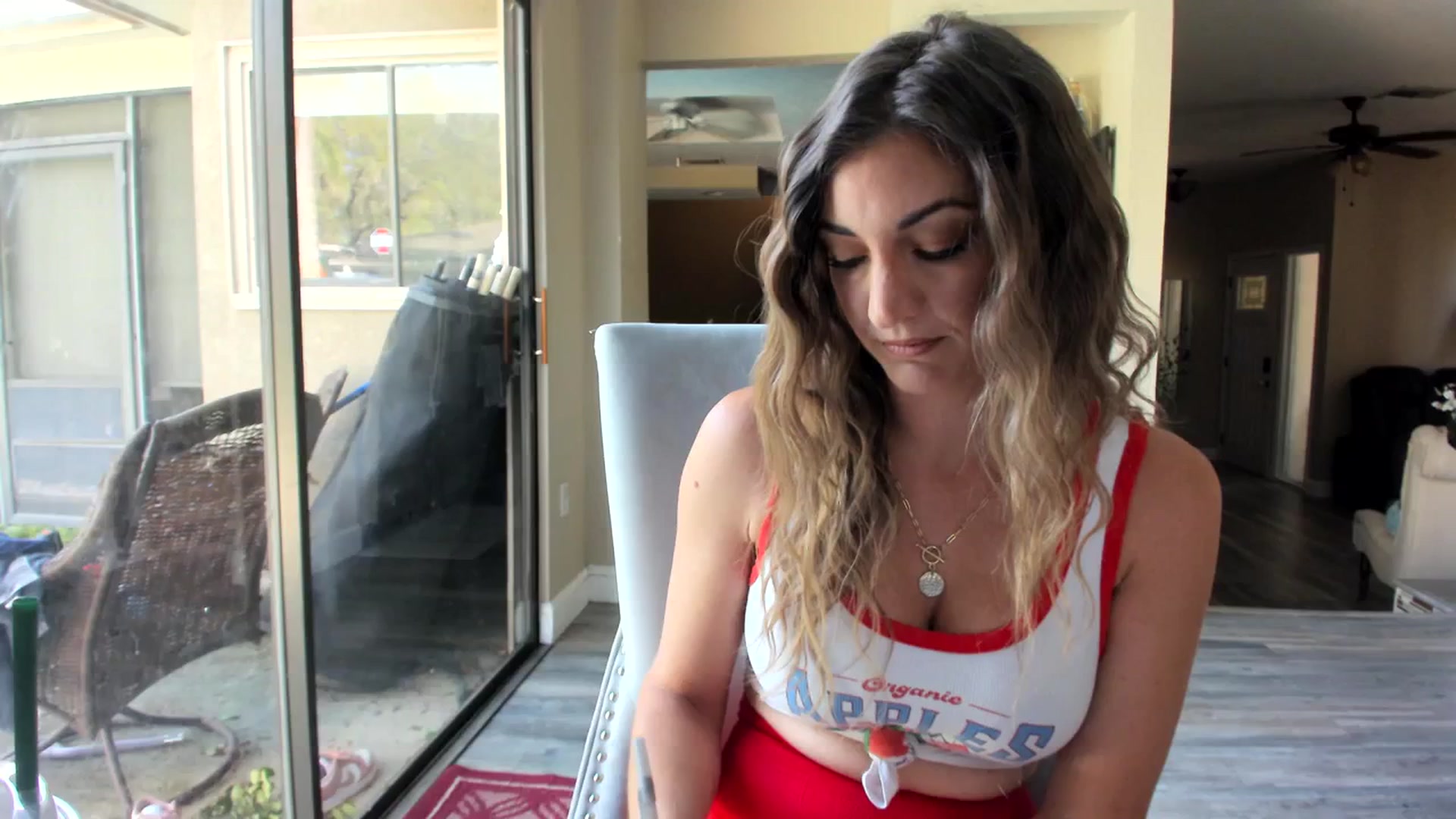 Gallery image thumbnail from Sassy_Skye's myfreecams stream on, 03/21/2024, 18:11 image 1 of 20