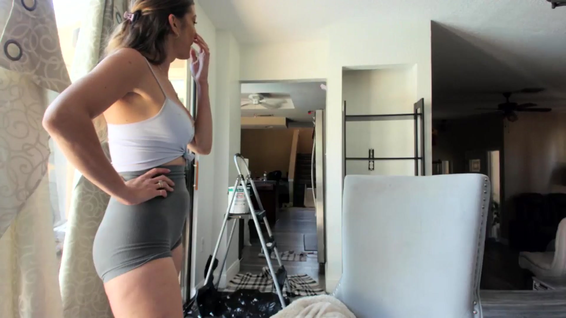 Gallery image thumbnail from Sassy_Skye's myfreecams stream on, 05/03/2024, 15:45 image 7 of 20