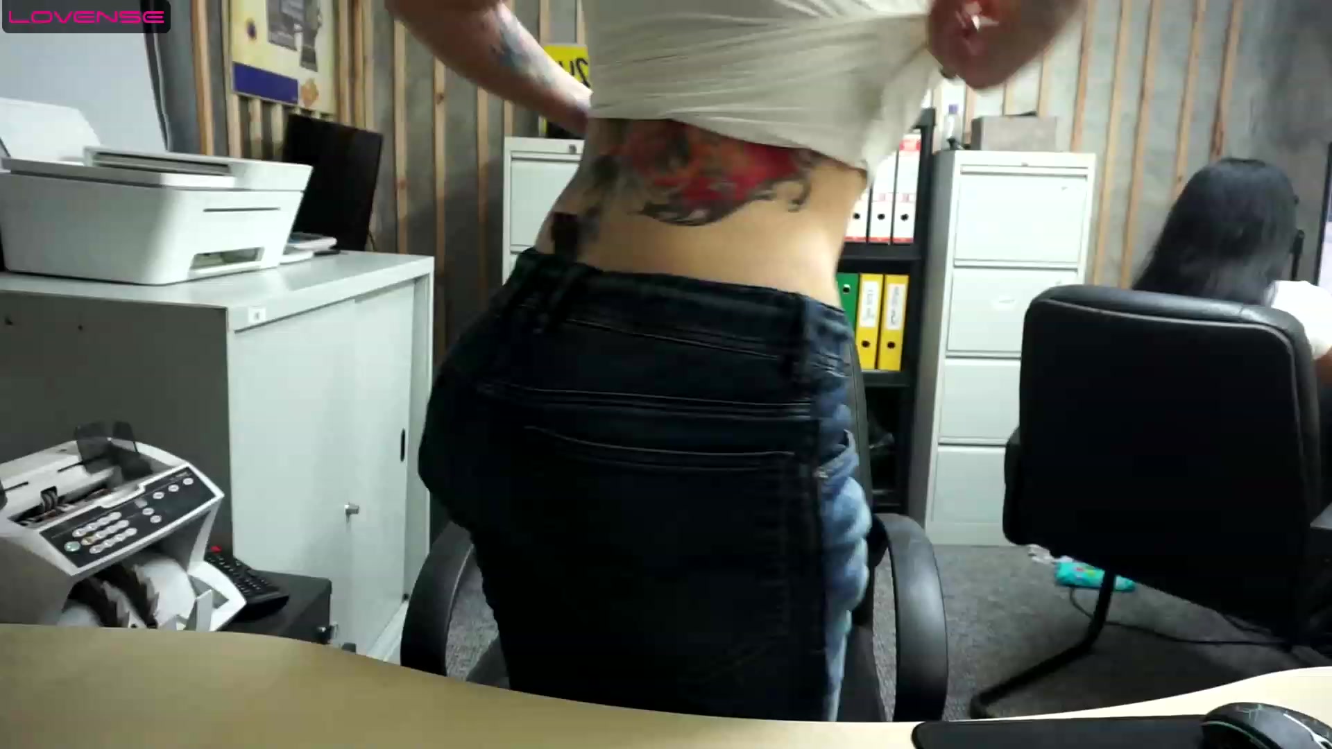 Gallery image thumbnail from Sassytiffxxx's myfreecams stream on, 05/19/2023, 19:16 image 10 of 20