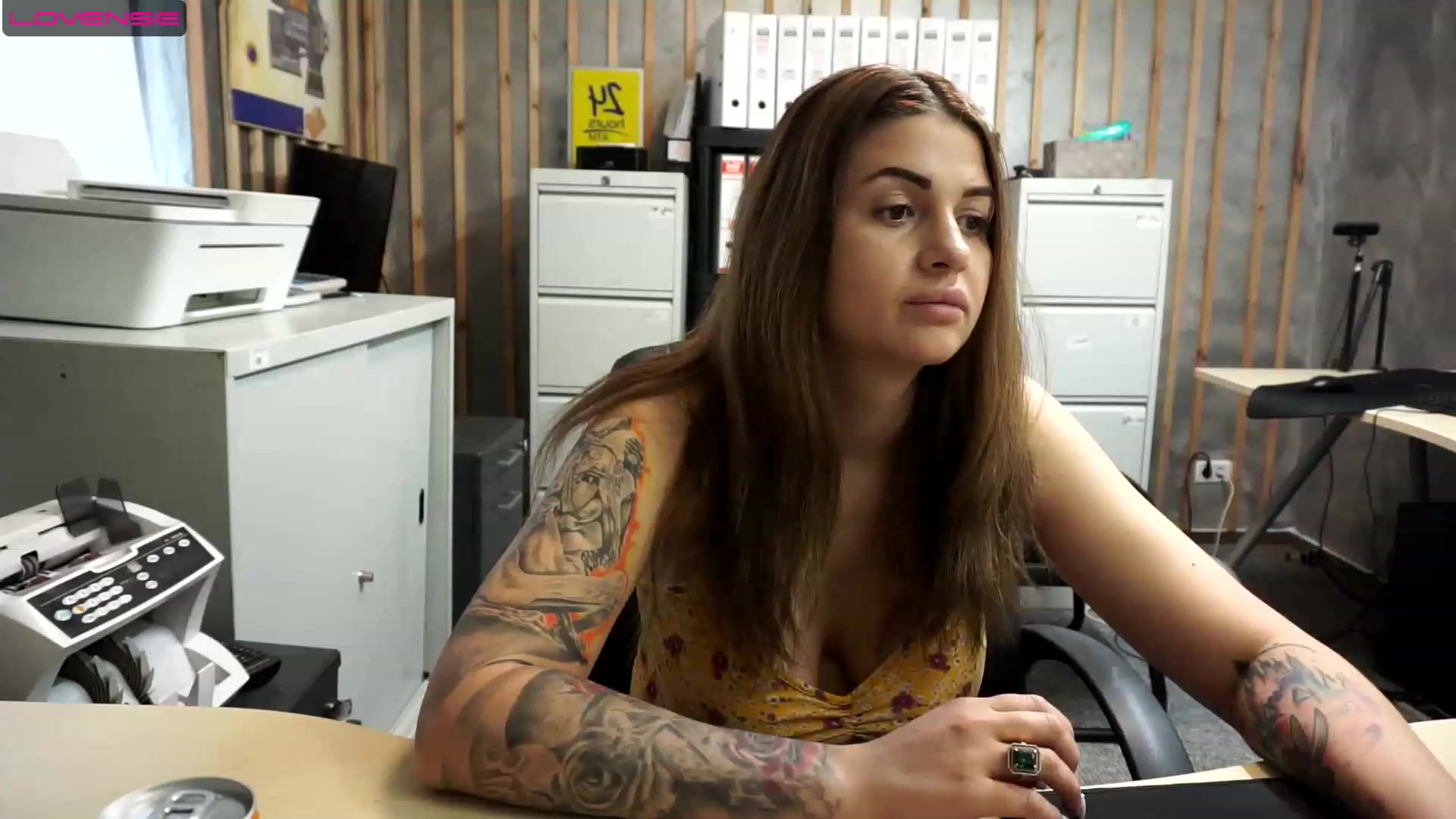 Gallery image thumbnail from Sassytiffxxx's myfreecams stream on, 06/01/2023, 17:21 image 5 of 20