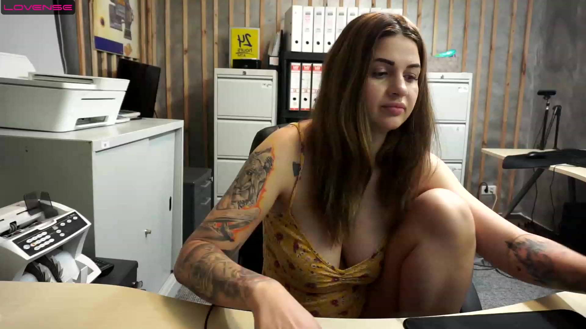 Gallery image thumbnail from Sassytiffxxx's myfreecams stream on, 06/01/2023, 21:41 image 4 of 20