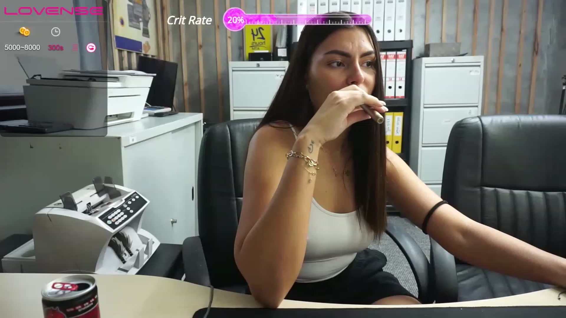Gallery image thumbnail from Sassytiffxxx's myfreecams stream on, 06/14/2023, 17:20 image 13 of 20