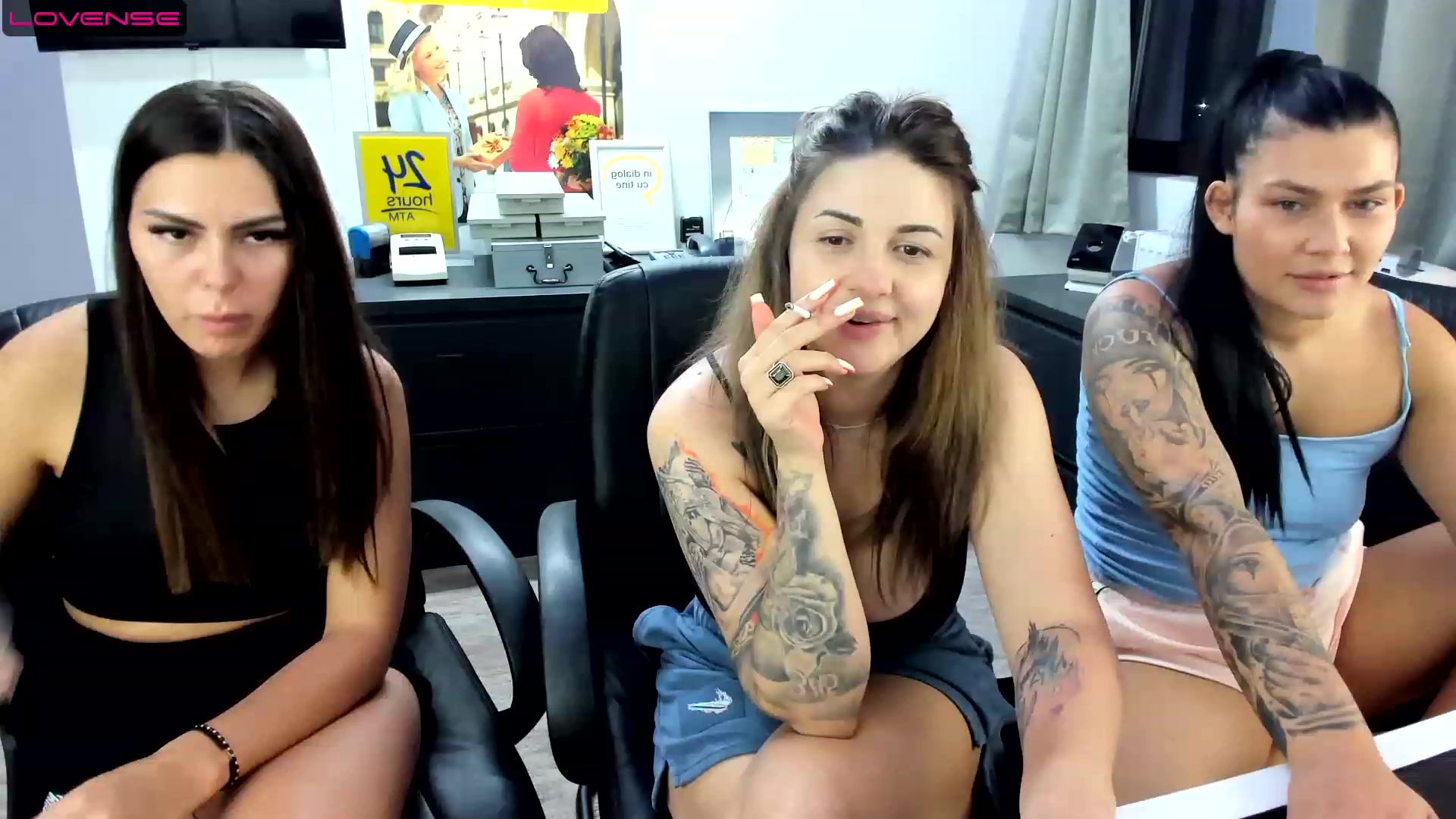 Gallery image thumbnail from Sassytiffxxx's myfreecams stream on, 06/25/2023, 19:06 image 19 of 20