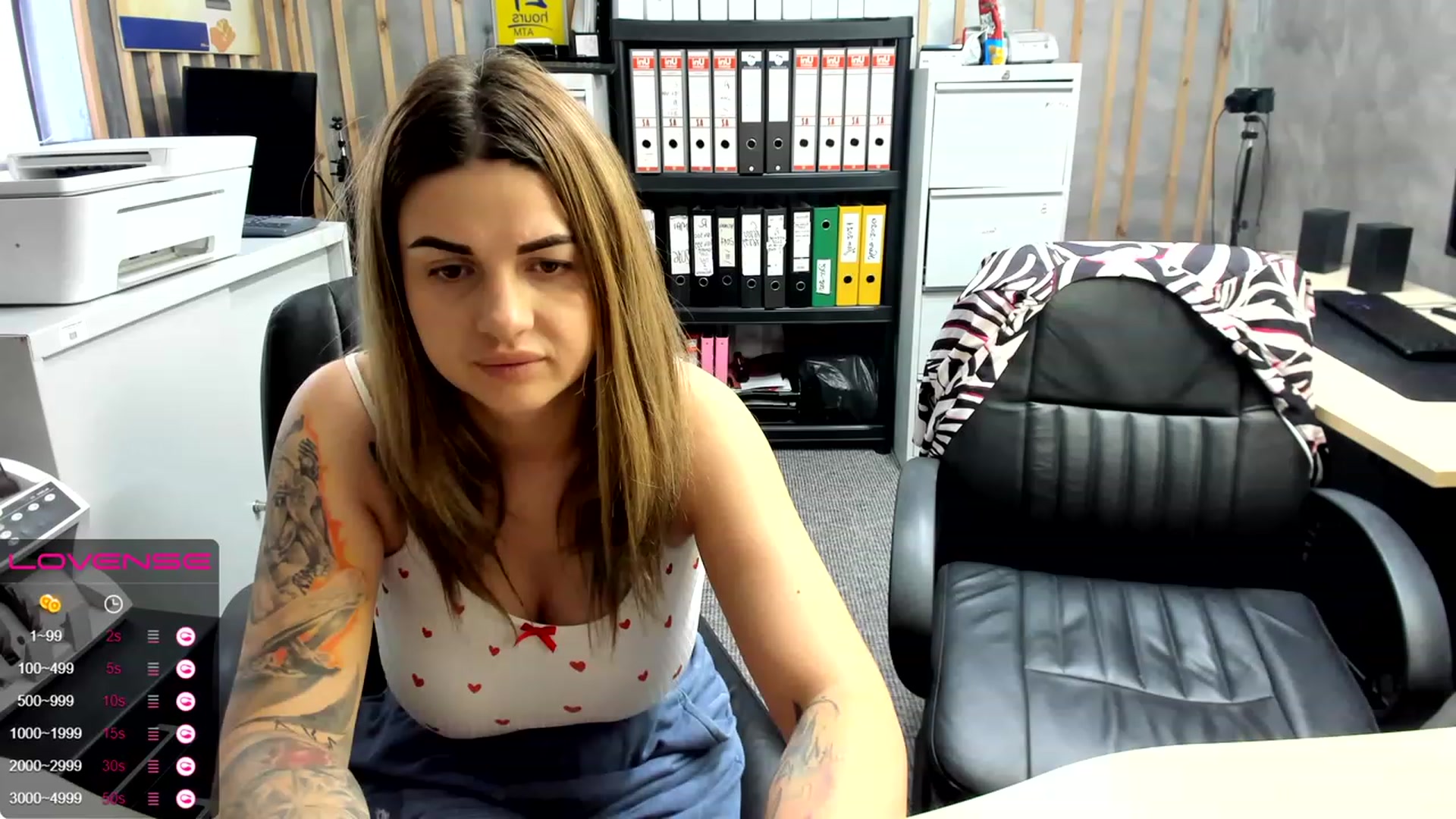 Gallery image thumbnail from Sassytiffxxx's myfreecams stream on, 07/16/2023, 17:23 image 15 of 20