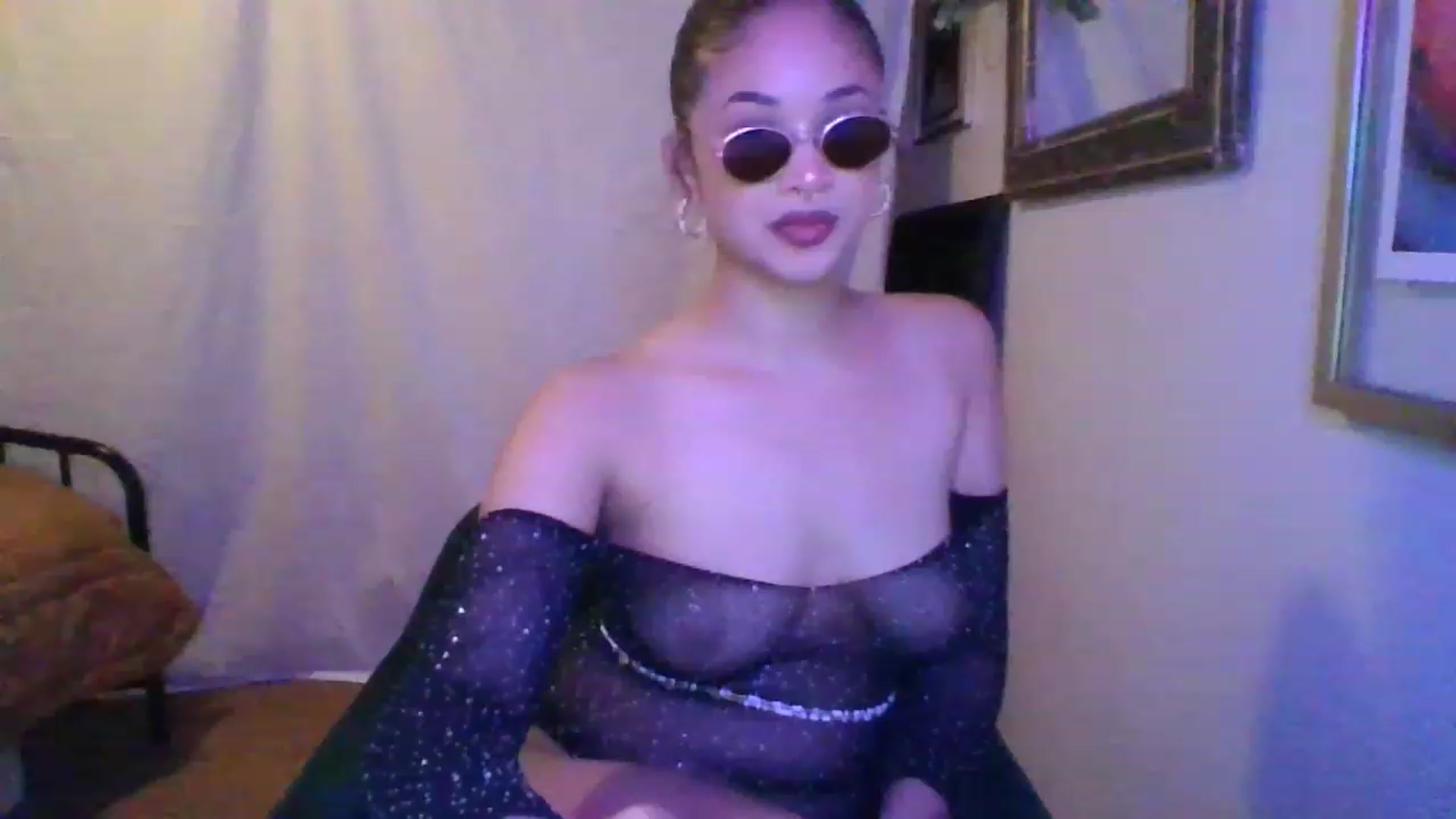 Gallery image thumbnail from SatinPrincess's myfreecams stream on, 07/17/2023, 08:40 image 9 of 20