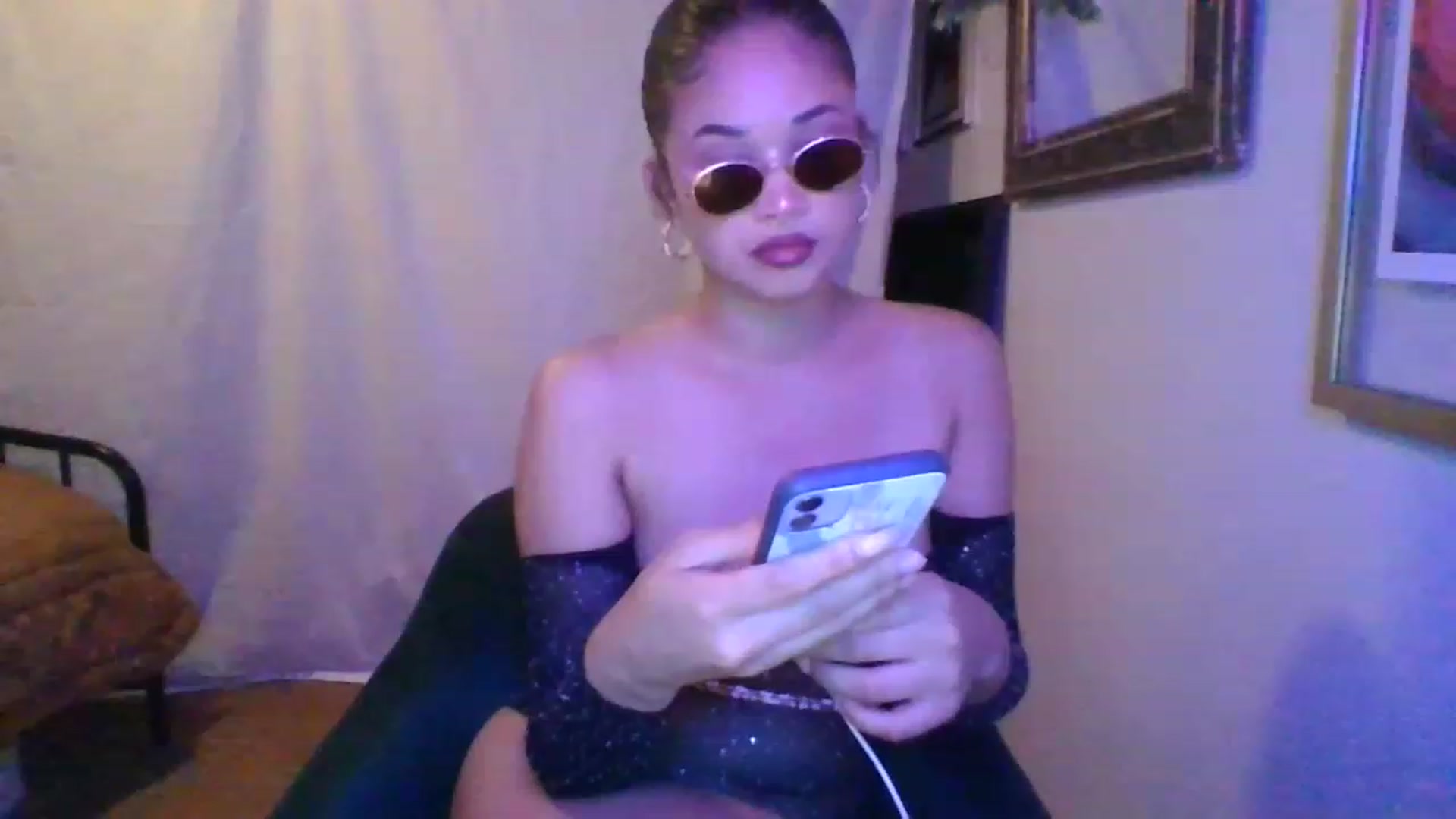 Gallery image thumbnail from SatinPrincess's myfreecams stream on, 07/17/2023, 08:40 image 10 of 20