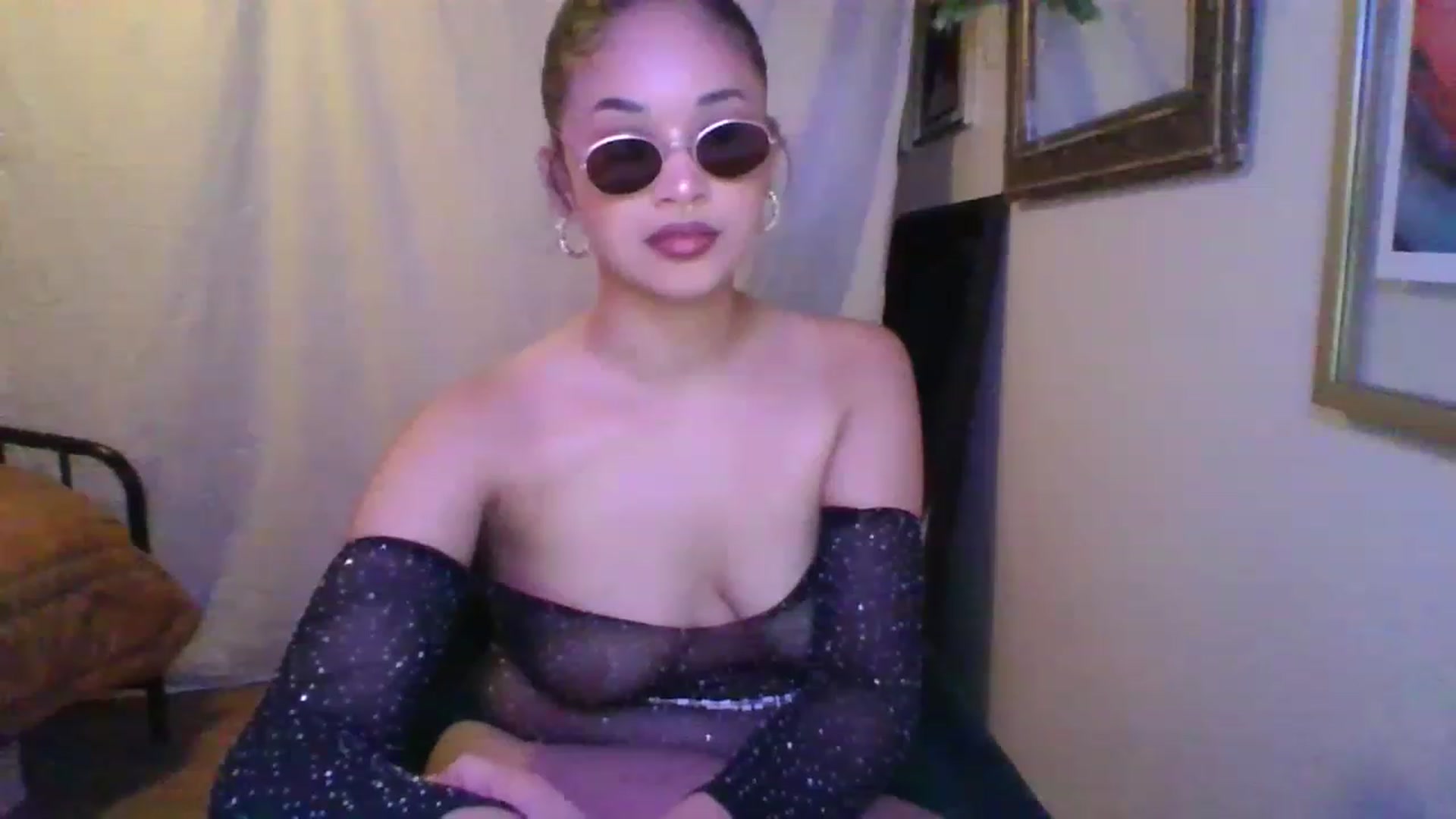 Gallery image thumbnail from SatinPrincess's myfreecams stream on, 07/17/2023, 08:40 image 18 of 20
