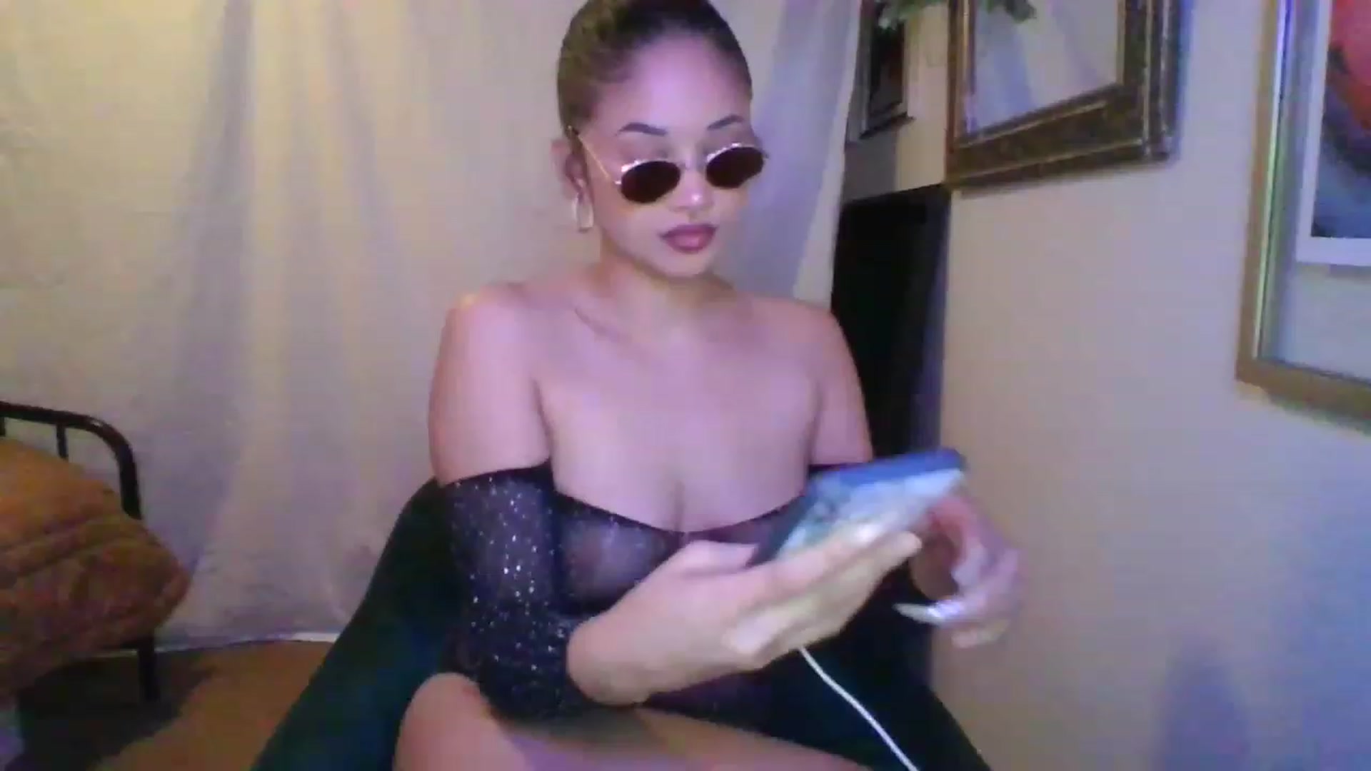 Gallery image thumbnail from SatinPrincess's myfreecams stream on, 07/17/2023, 08:40 image 19 of 20