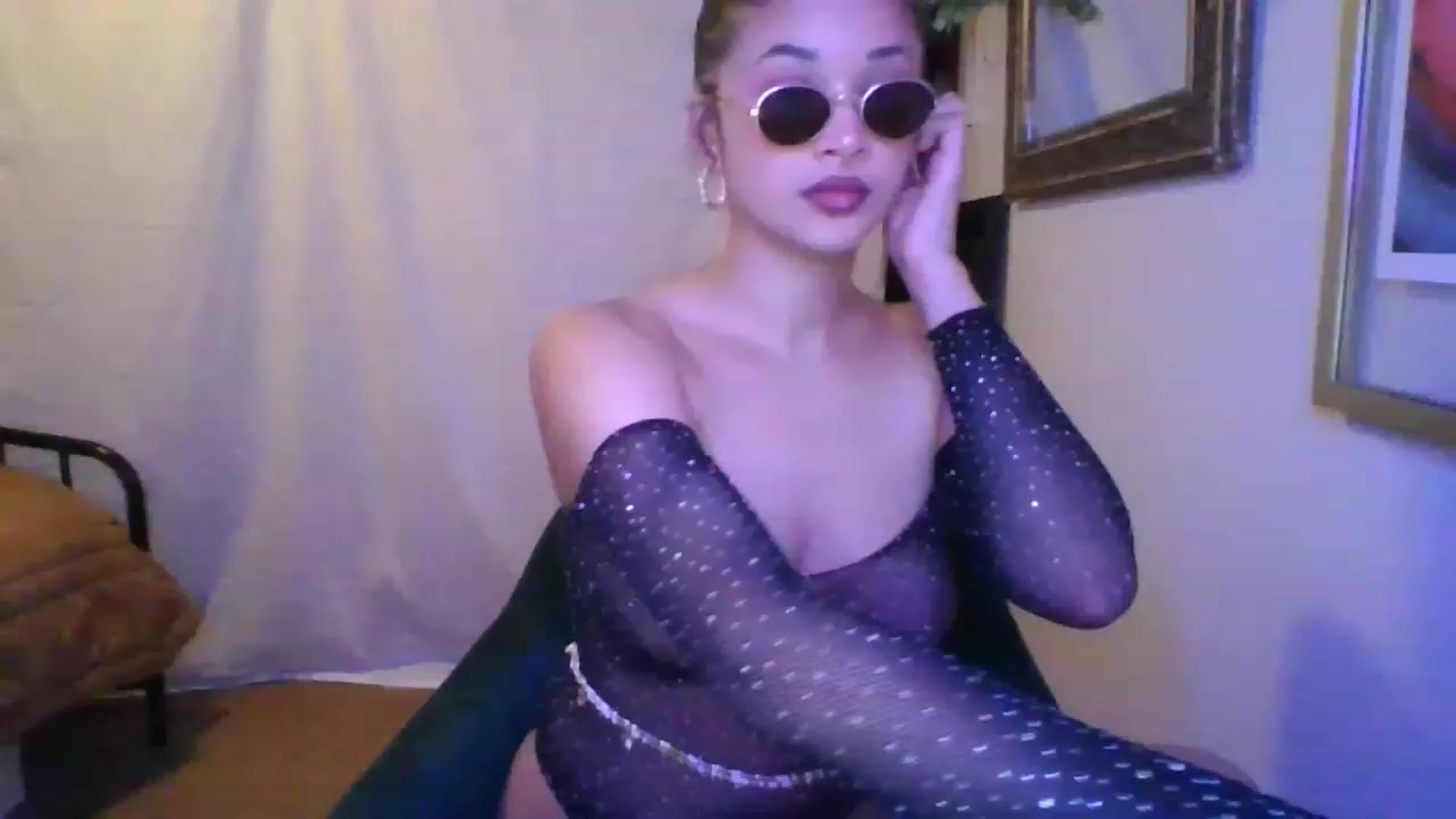 Gallery image thumbnail from SatinPrincess's myfreecams stream on, 07/17/2023, 08:40 image 3 of 20