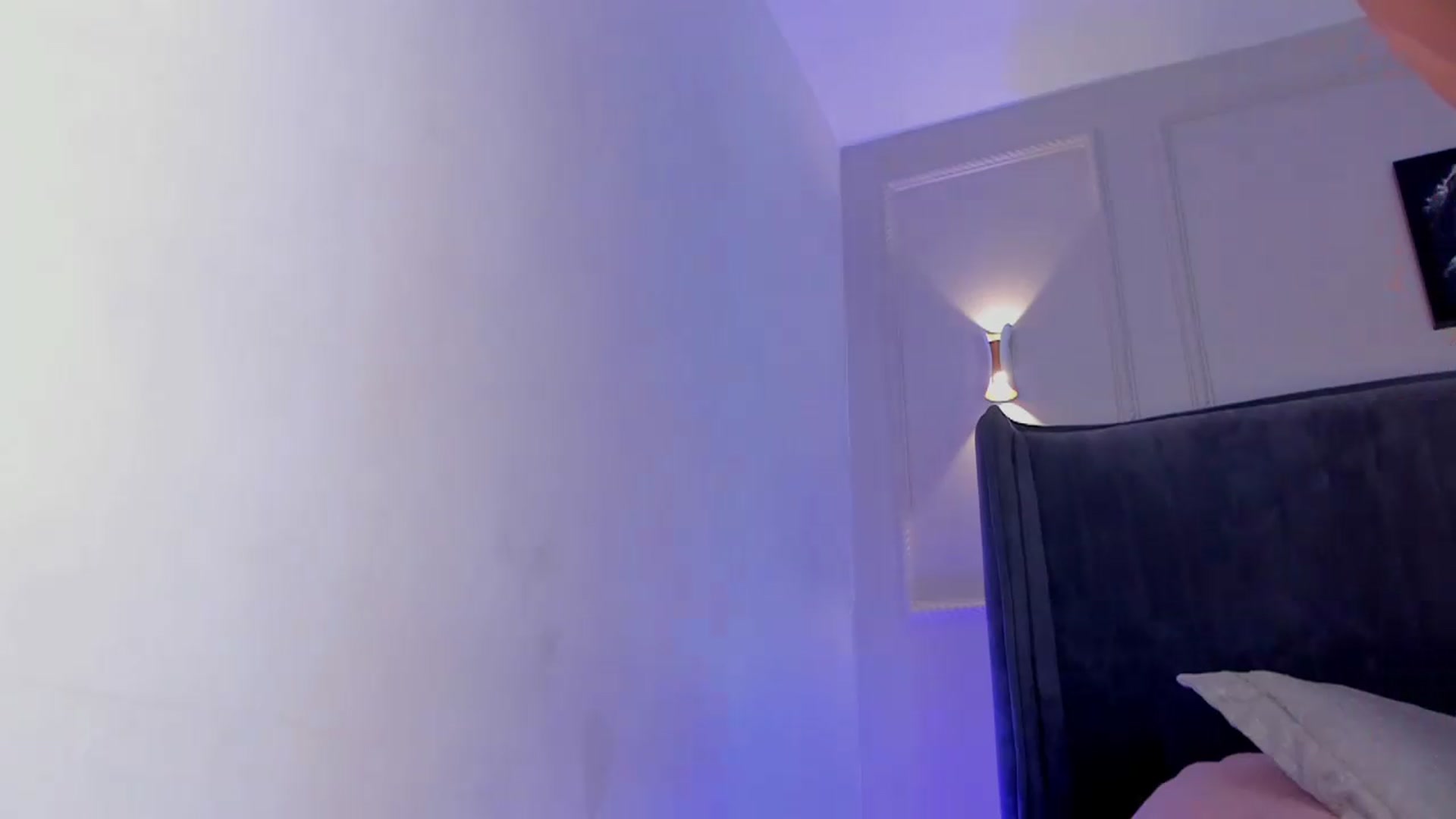 Gallery image thumbnail from Saturn1a's myfreecams stream on, 09/14/2026, 17:25 image 8 of 20