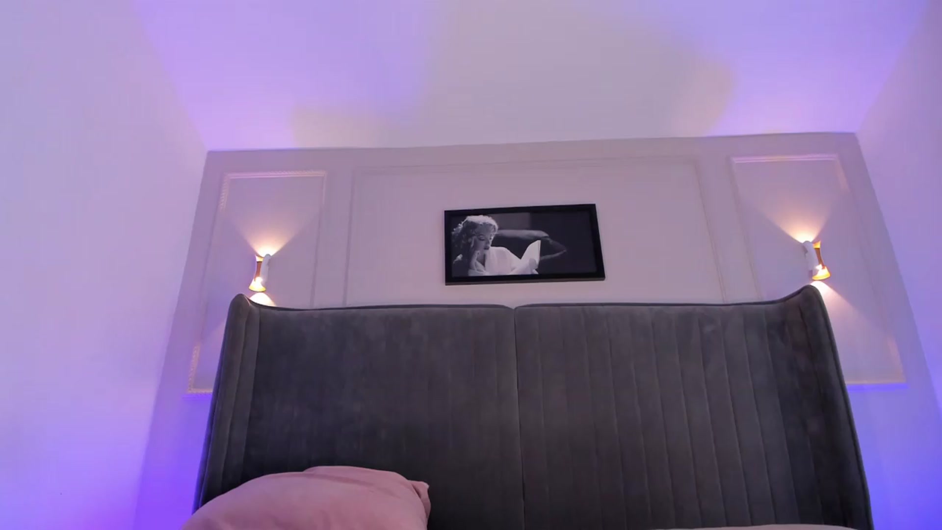 Gallery image thumbnail from Saturn1a's myfreecams stream on, 09/16/2026, 14:12 image 2 of 20