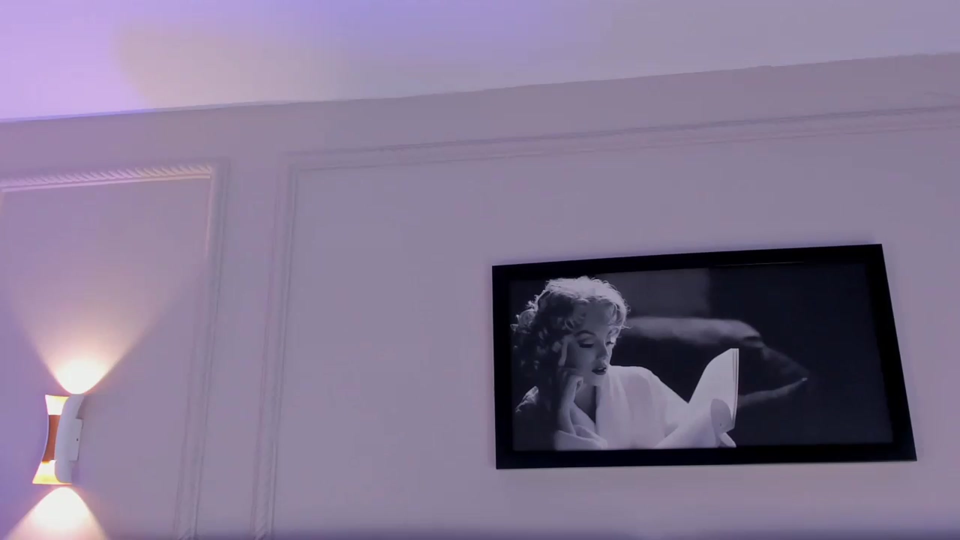 Gallery image thumbnail from Saturn1a's myfreecams stream on, 09/18/2026, 13:53 image 15 of 20