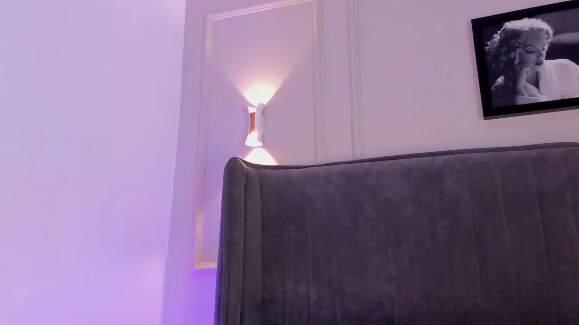 Gallery image thumbnail from Saturn1a's myfreecams stream on, 09/18/2026, 18:39 image 13 of 20