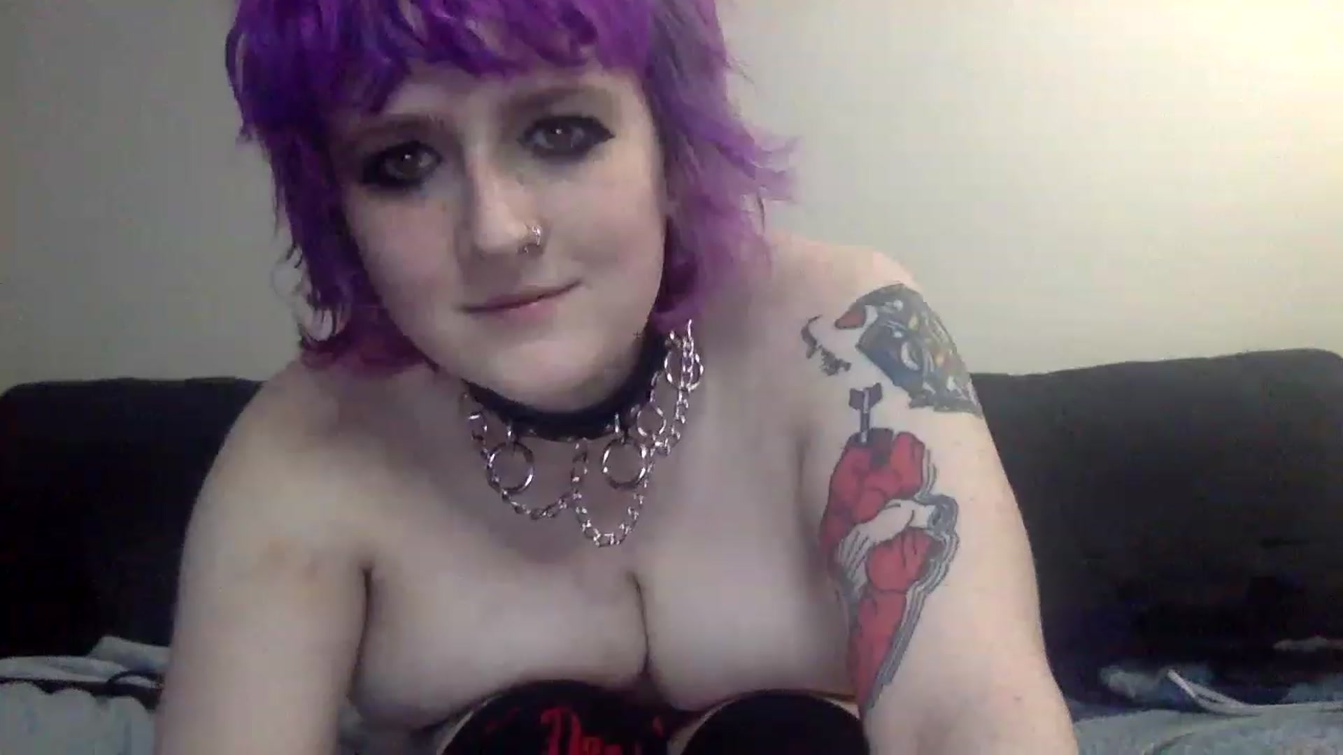 Gallery image thumbnail from SaturnMarz's myfreecams stream on, 01/03/2023, 20:55 image 2 of 20