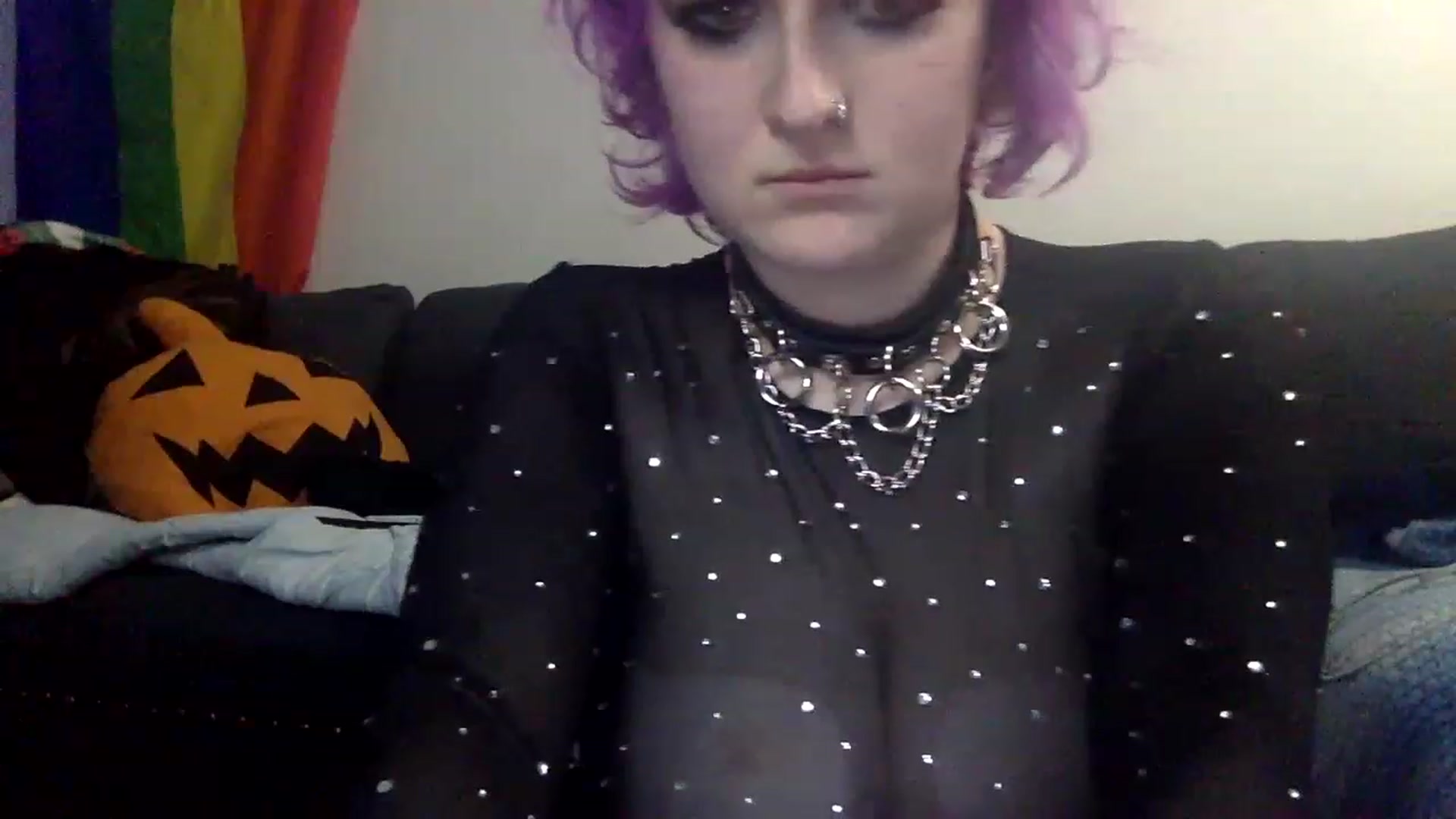 Gallery image thumbnail from SaturnMarz's myfreecams stream on, 01/03/2023, 20:55 image 11 of 20