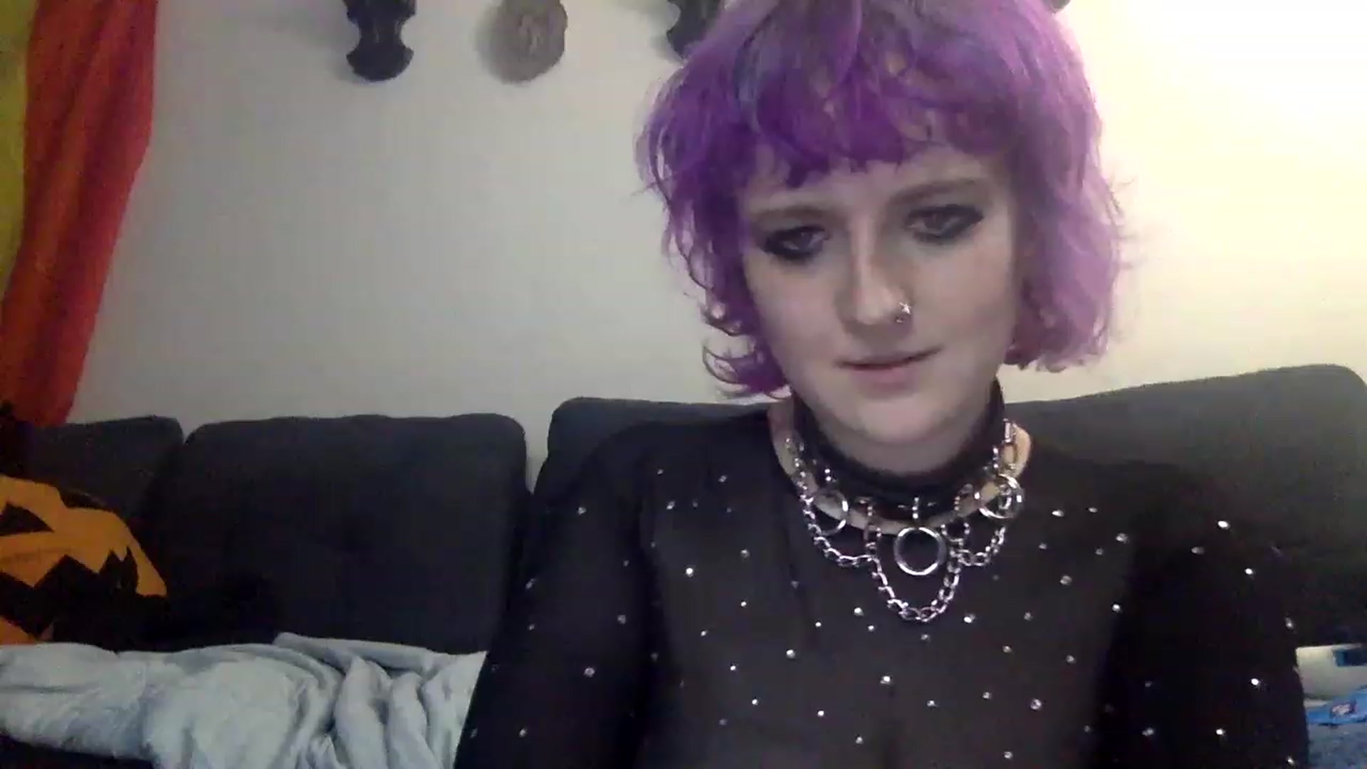 Gallery image thumbnail from SaturnMarz's myfreecams stream on, 01/03/2023, 20:55 image 17 of 20