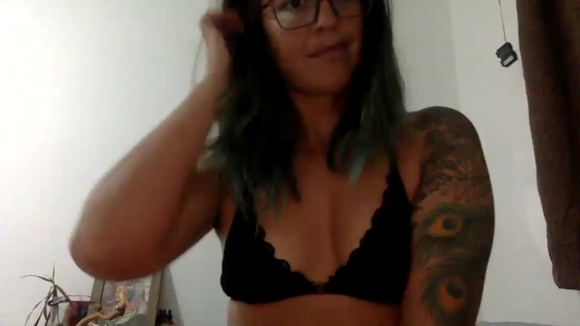 Gallery image thumbnail from Saturn_Return's myfreecams stream on, 07/25/2023, 11:40 image 20 of 20
