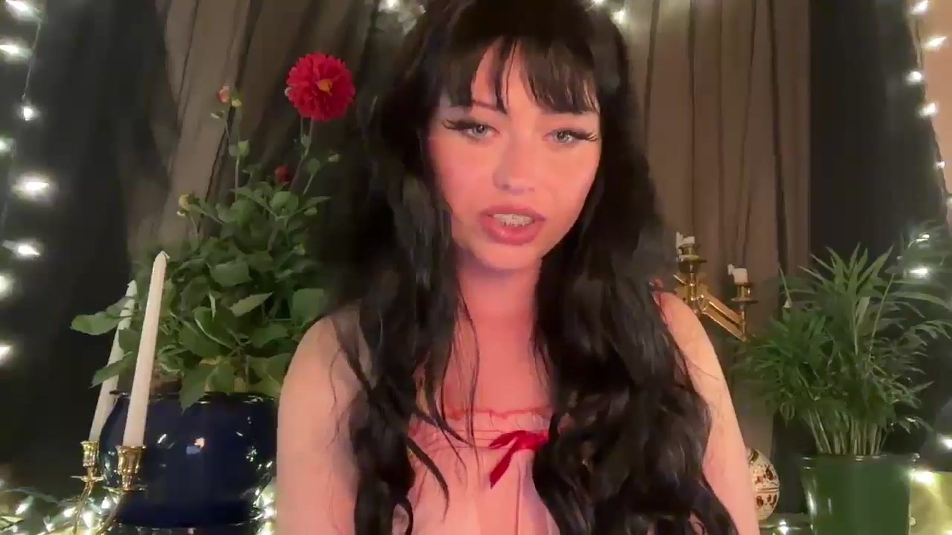 Gallery image thumbnail from Saturngirl's myfreecams stream on, 06/01/2025, 07:23 image 20 of 20