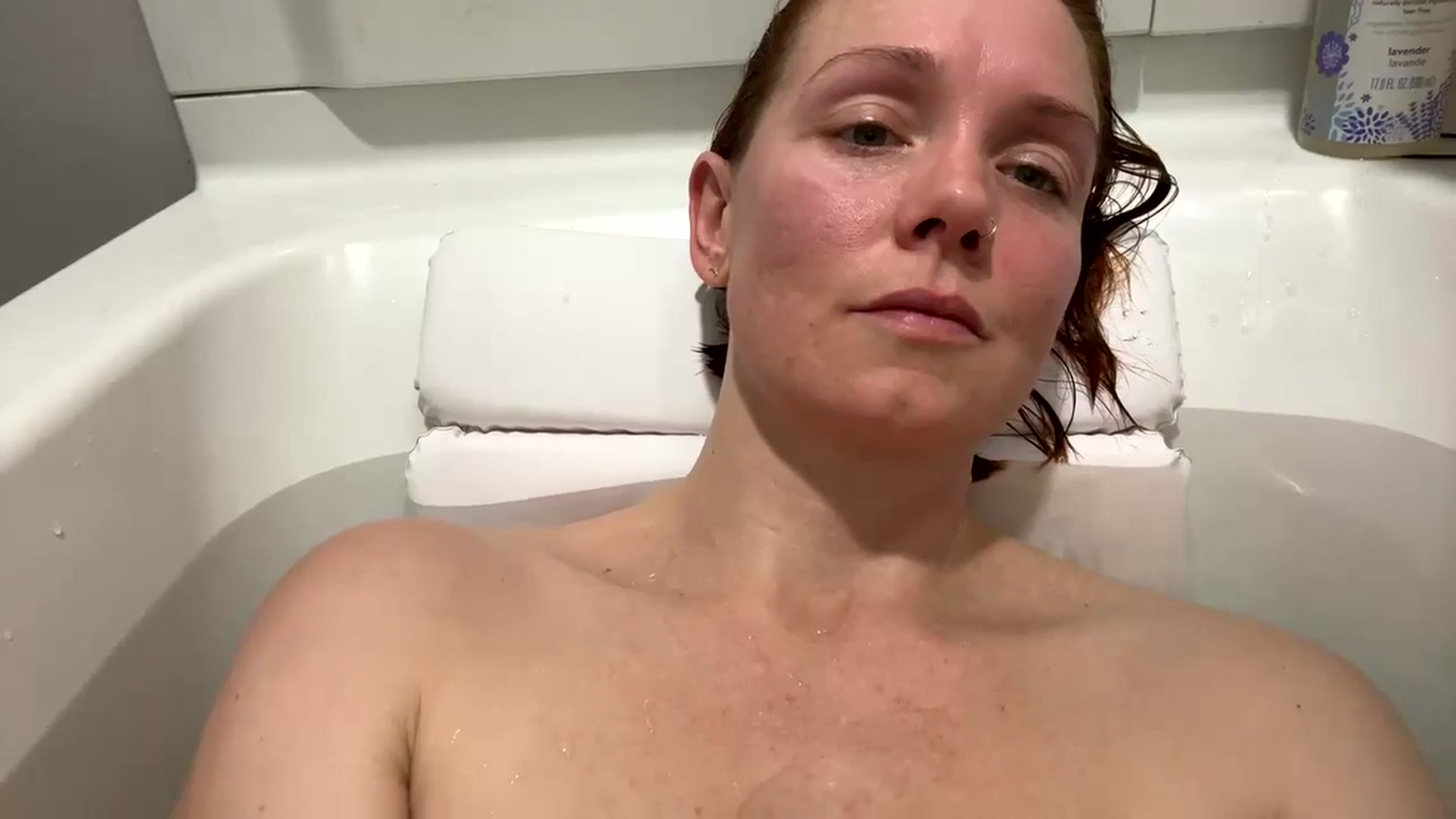 Gallery image thumbnail from SaucySiren's myfreecams stream on, 01/31/2024, 23:00 image 5 of 20
