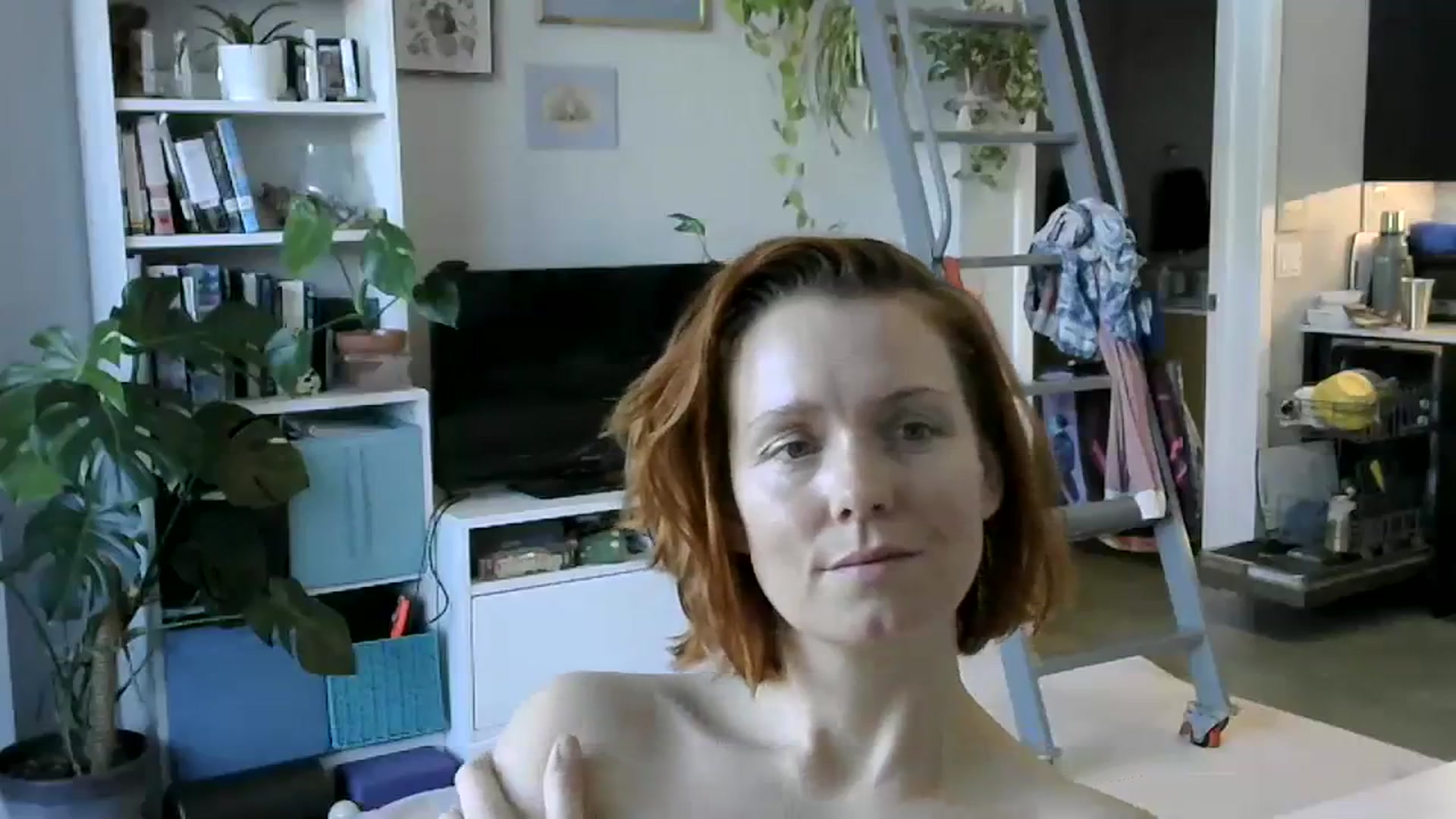 Gallery image thumbnail from SaucySiren's myfreecams stream on, 02/22/2024, 17:41 image 20 of 20