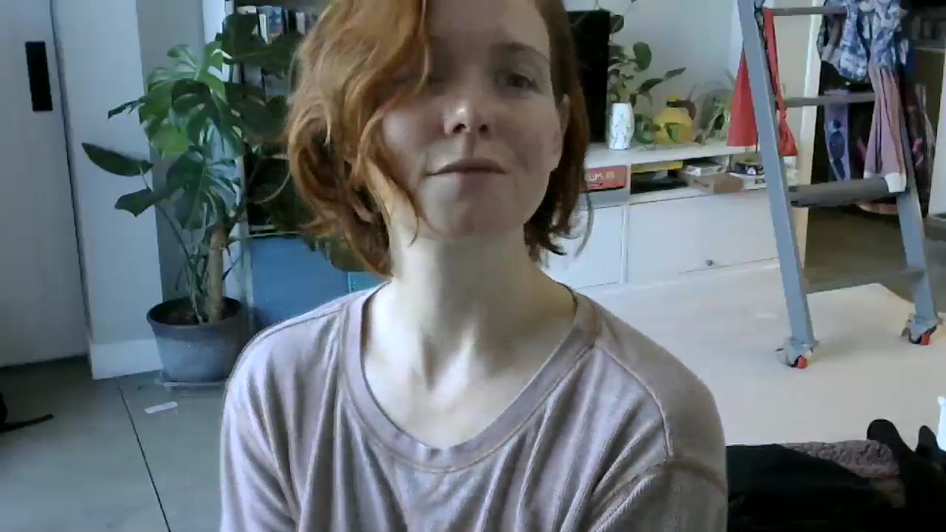 Gallery image thumbnail from SaucySiren's myfreecams stream on, 02/22/2024, 17:41 image 10 of 20