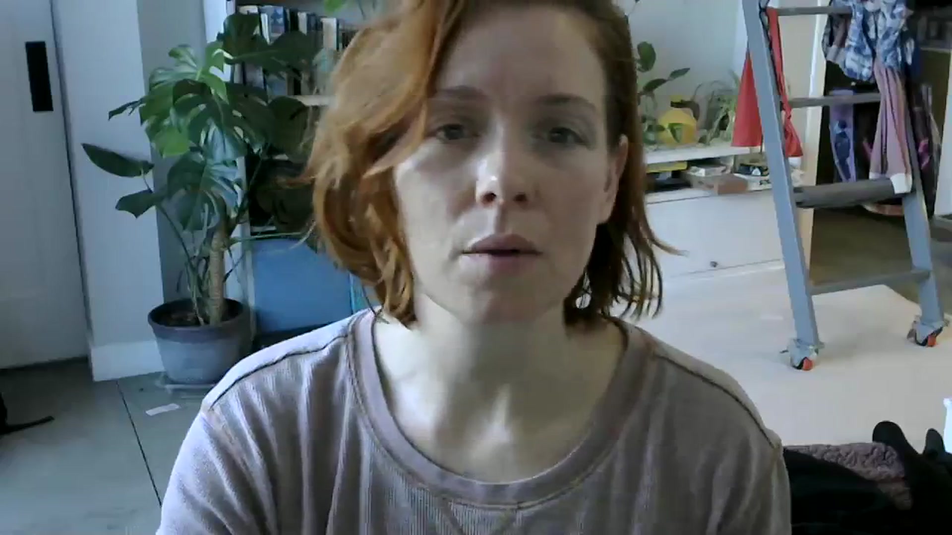 Gallery image thumbnail from SaucySiren's myfreecams stream on, 02/22/2024, 17:41 image 11 of 20