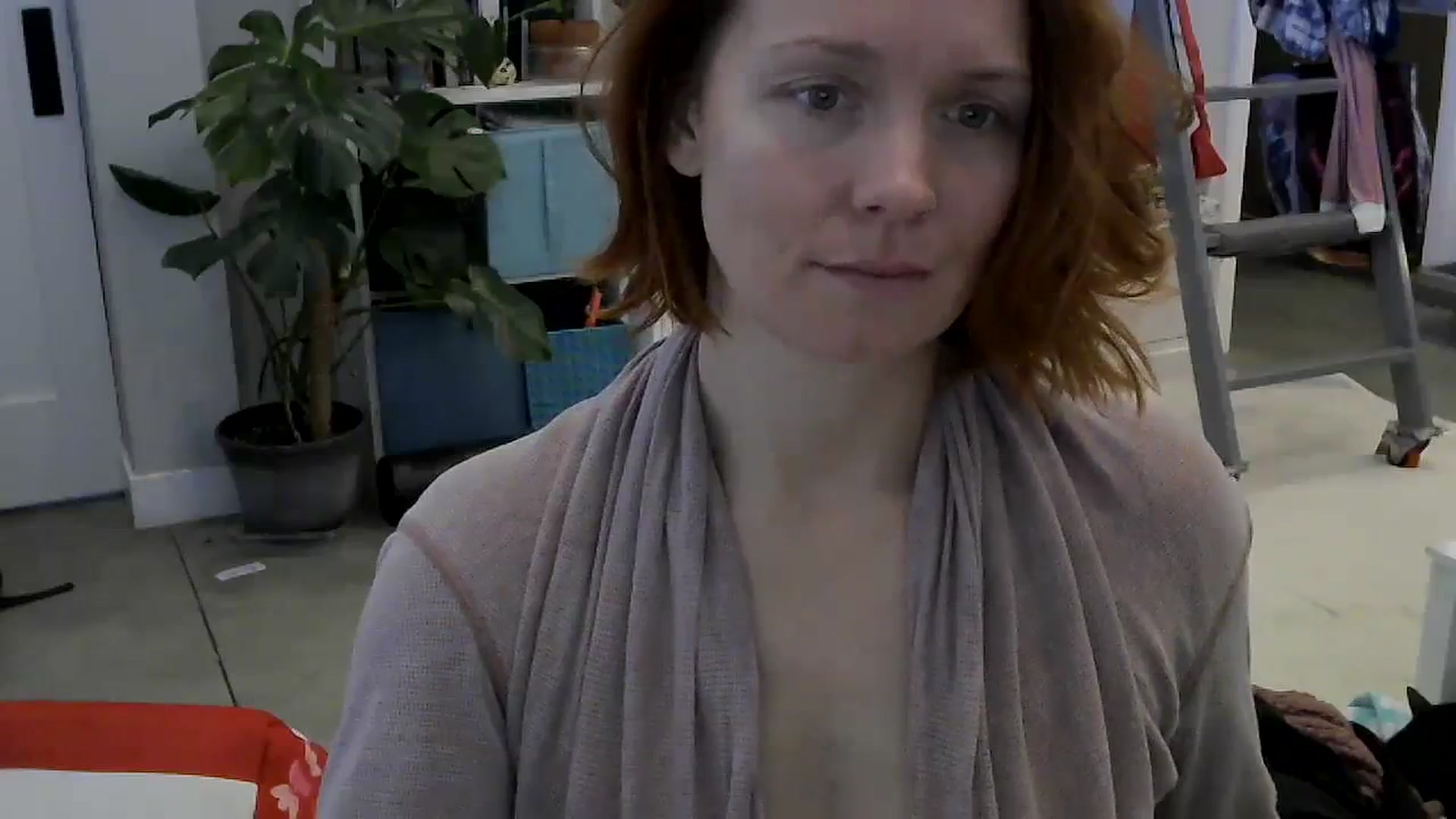 Gallery image thumbnail from SaucySiren's myfreecams stream on, 02/22/2024, 19:02 image 6 of 20