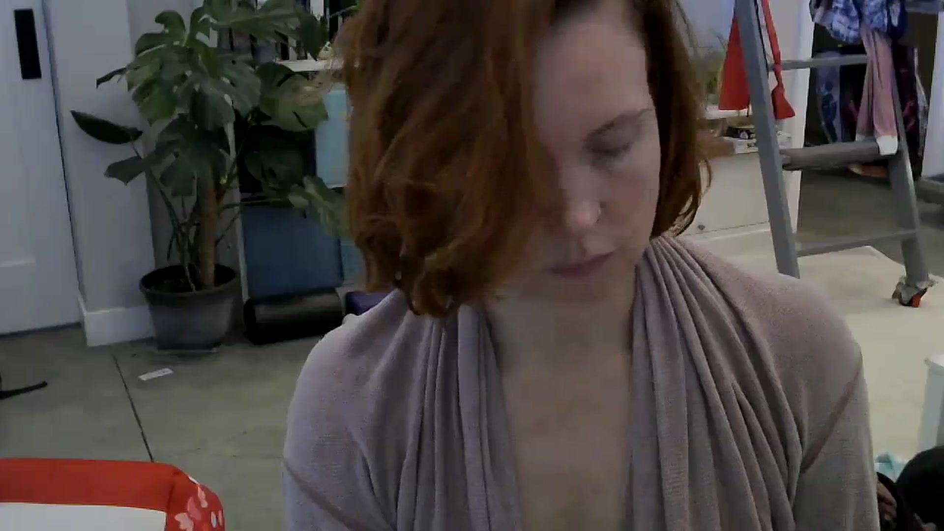 Gallery image thumbnail from SaucySiren's myfreecams stream on, 02/22/2024, 19:02 image 15 of 20