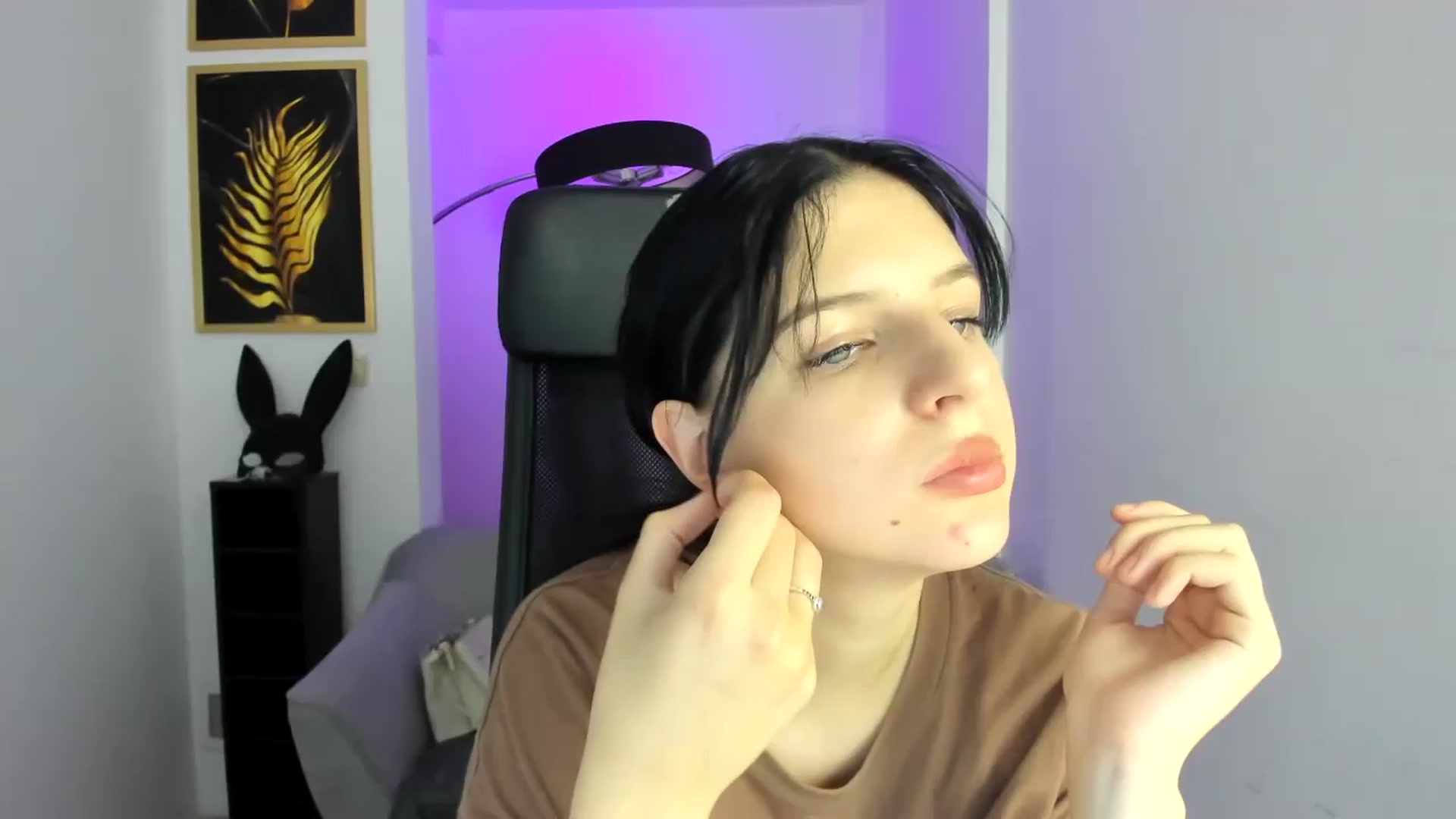 Gallery image thumbnail from Saule's myfreecams stream on, 08/16/2024, 13:16 image 13 of 20