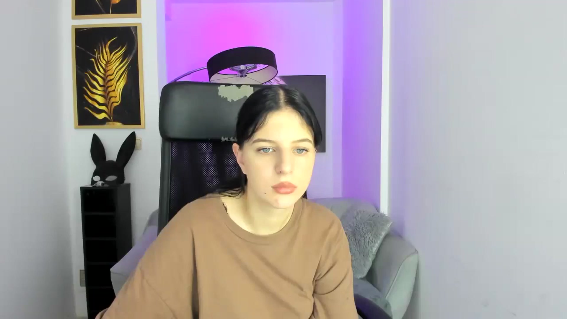 Gallery image thumbnail from Saule's myfreecams stream on, 08/16/2024, 13:16 image 19 of 20