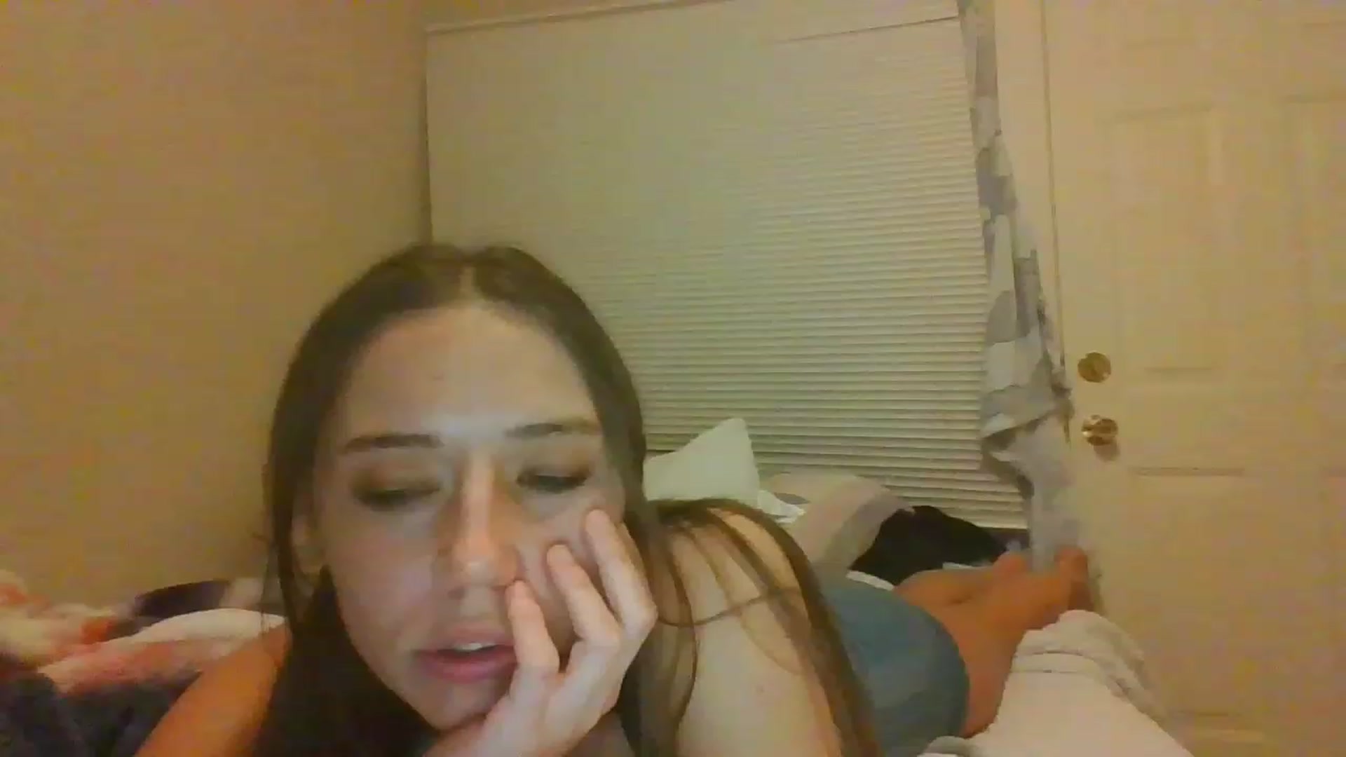 Gallery image thumbnail from Sauuucyb23's myfreecams stream on, 12/12/2022, 02:42 image 5 of 20