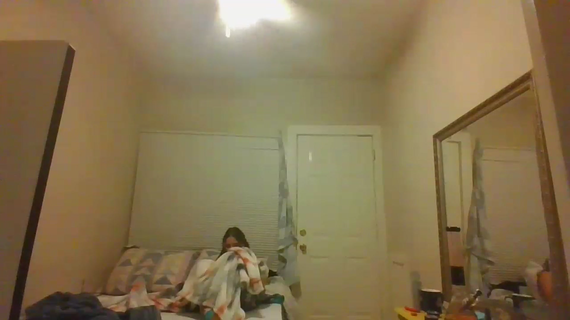 Gallery image thumbnail from Sauuucyb23's myfreecams stream on, 12/12/2022, 02:42 image 18 of 20