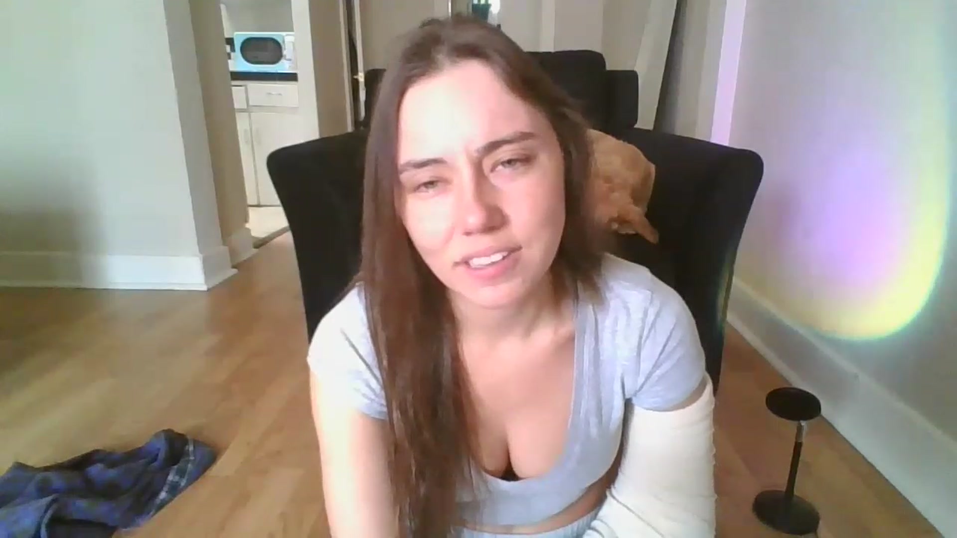 Gallery image thumbnail from Sauuucyb23's myfreecams stream on, 12/18/2022, 20:10 image 18 of 20