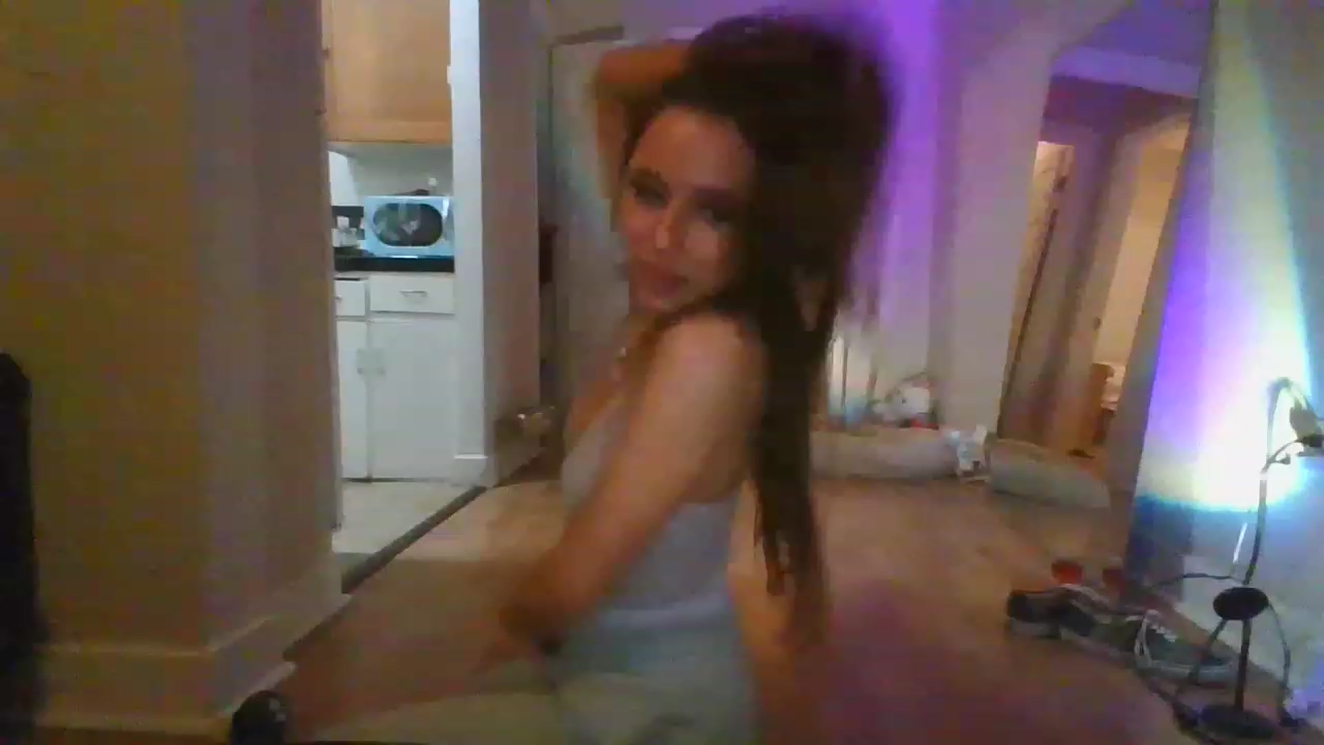 Gallery image thumbnail from Sauuucyb23's myfreecams stream on, 12/27/2022, 05:54 image 8 of 20
