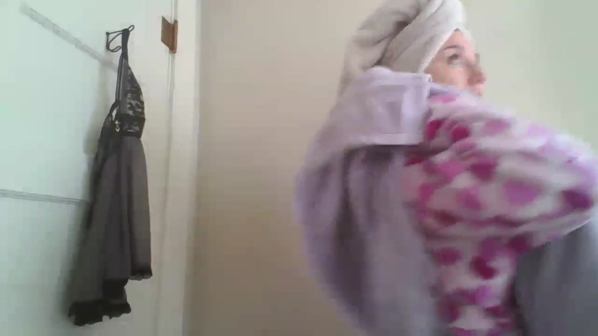 Gallery image thumbnail from Sauuucyb23's myfreecams stream on, 02/09/2023, 17:22 image 9 of 20
