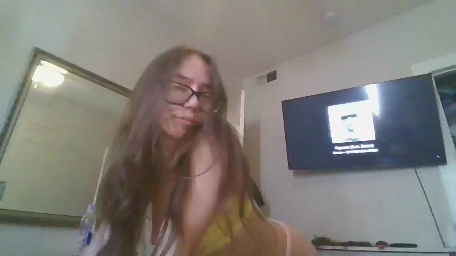 Gallery image thumbnail from Sauuucyb23's myfreecams stream on, 06/26/2025, 20:40 image 15 of 20