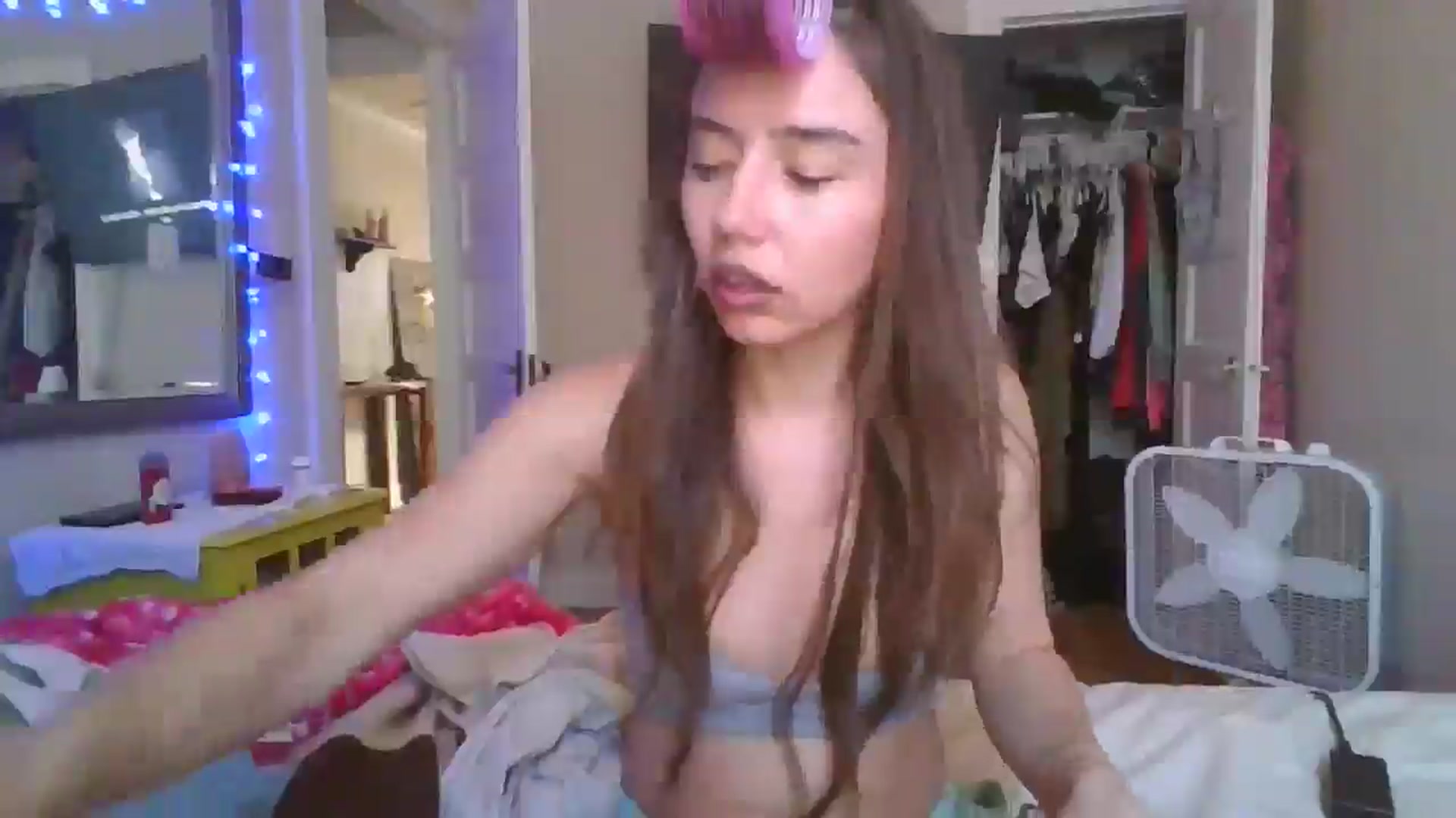 Gallery image thumbnail from Sauuucyb23's myfreecams stream on, 07/24/2025, 23:12 image 15 of 20