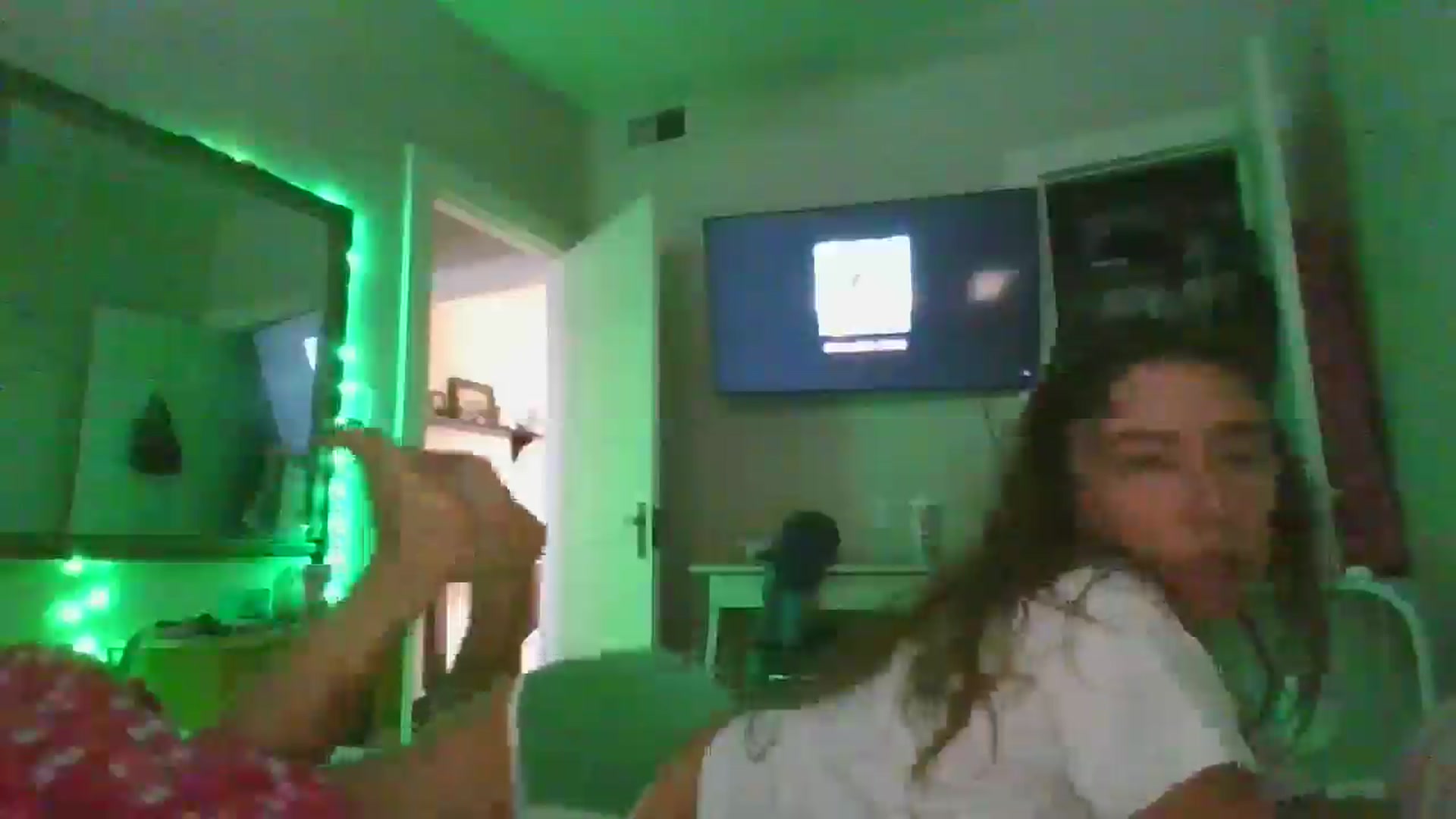 Gallery image thumbnail from Sauuucyb23's myfreecams stream on, 07/30/2025, 22:54 image 10 of 20