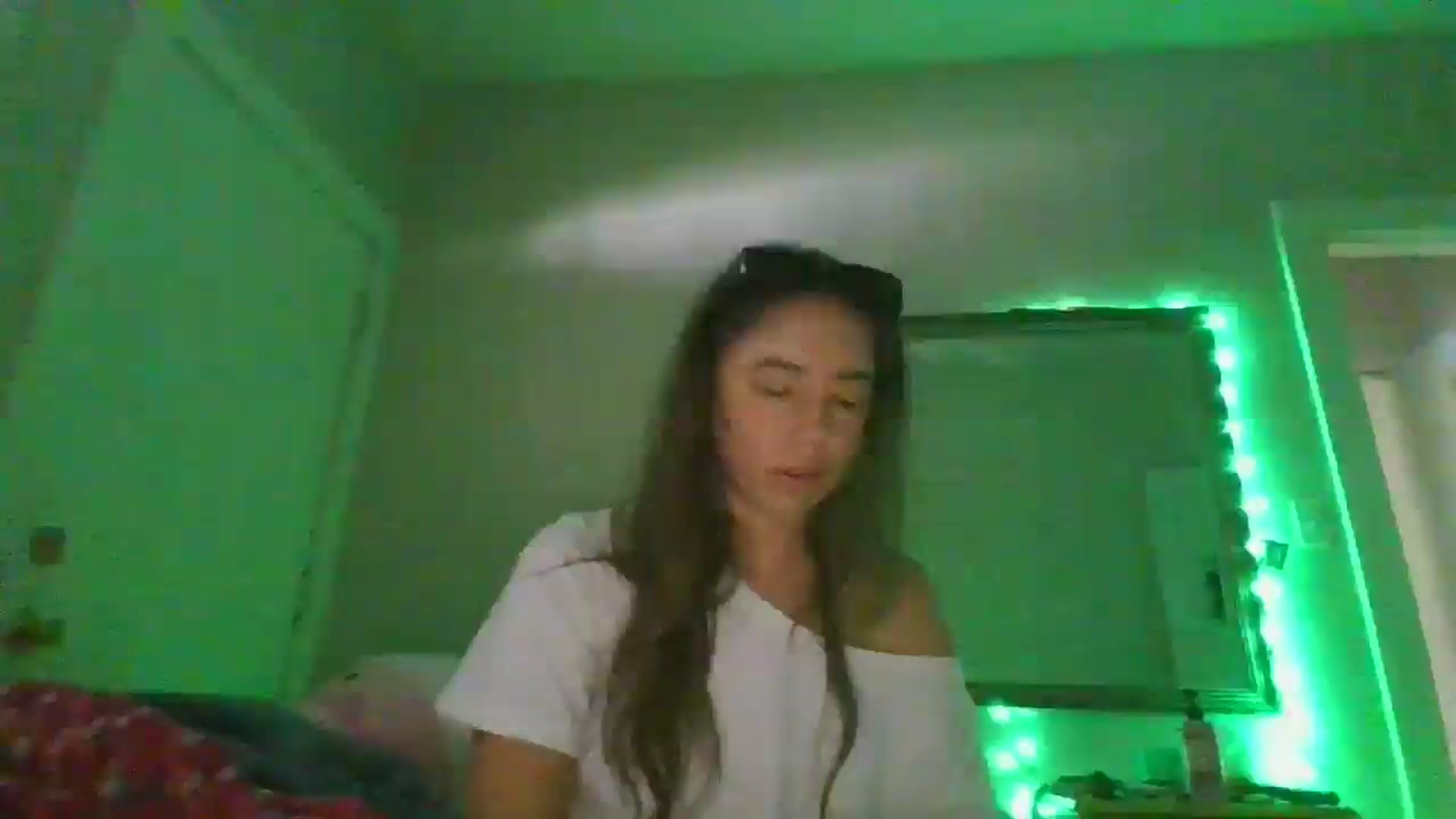 Gallery image thumbnail from Sauuucyb23's myfreecams stream on, 07/30/2025, 22:54 image 16 of 20
