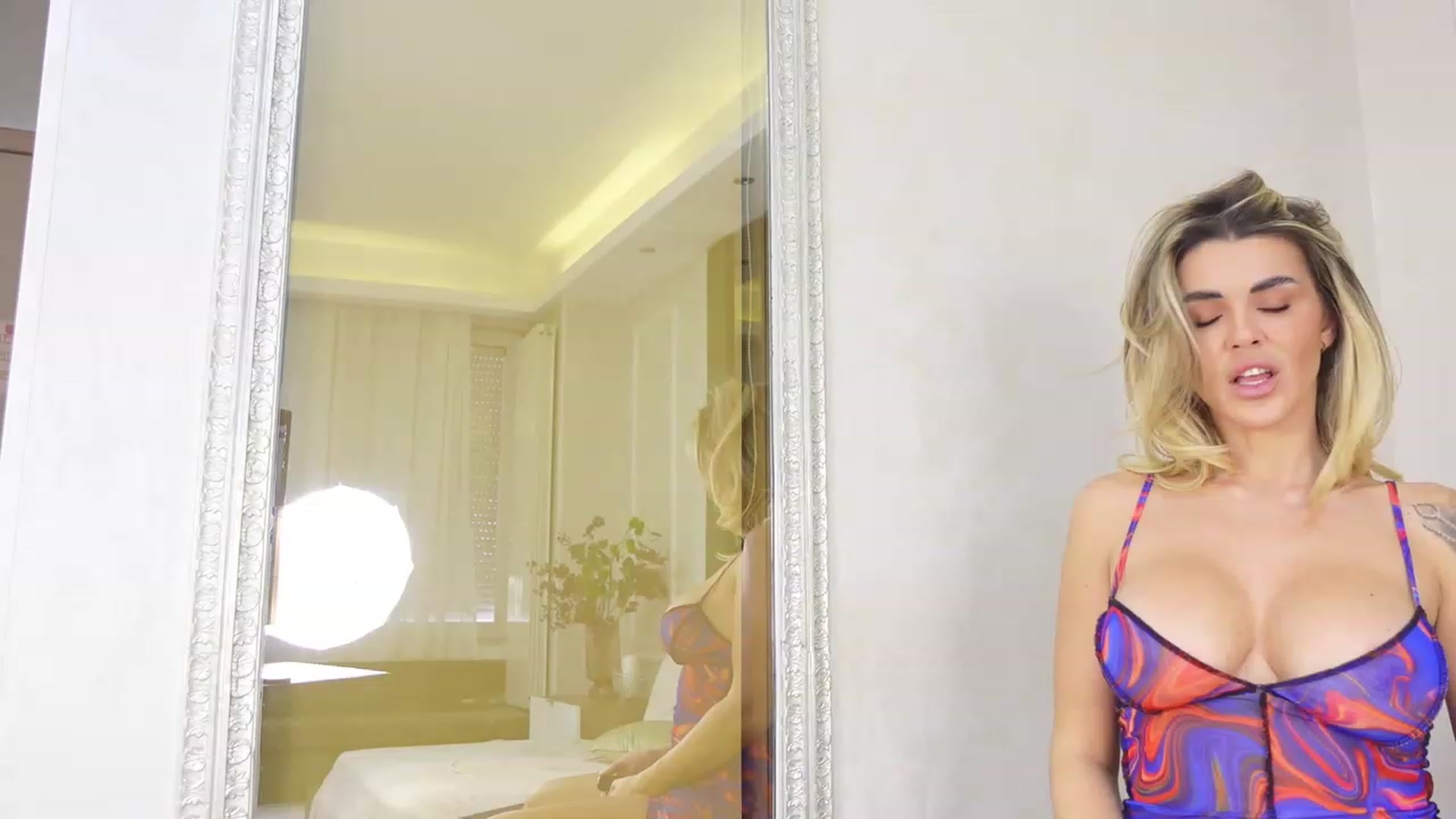 Gallery image thumbnail from SavageMonica's myfreecams stream on, 11/21/2023, 09:49 image 8 of 20