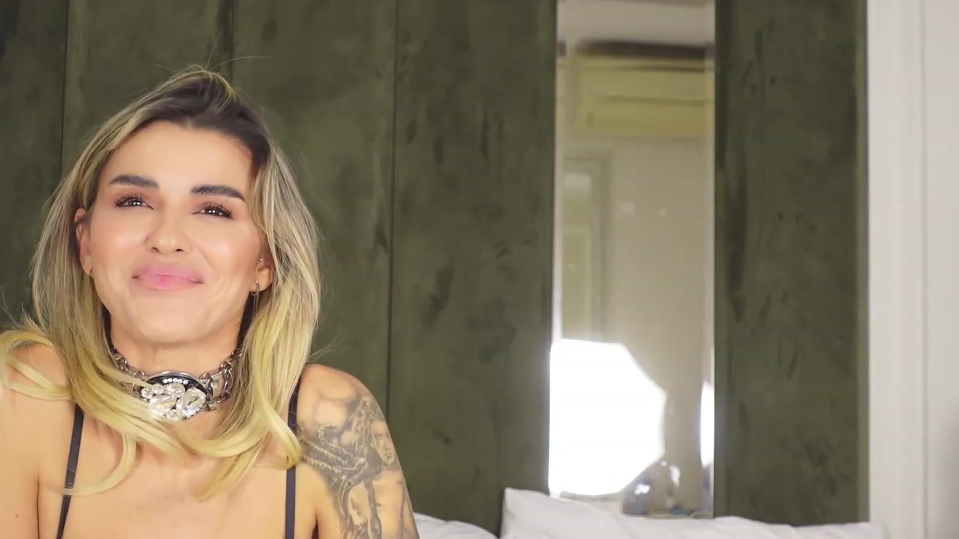 Gallery image thumbnail from SavageMonica's myfreecams stream on, 12/23/2023, 12:28 image 3 of 20