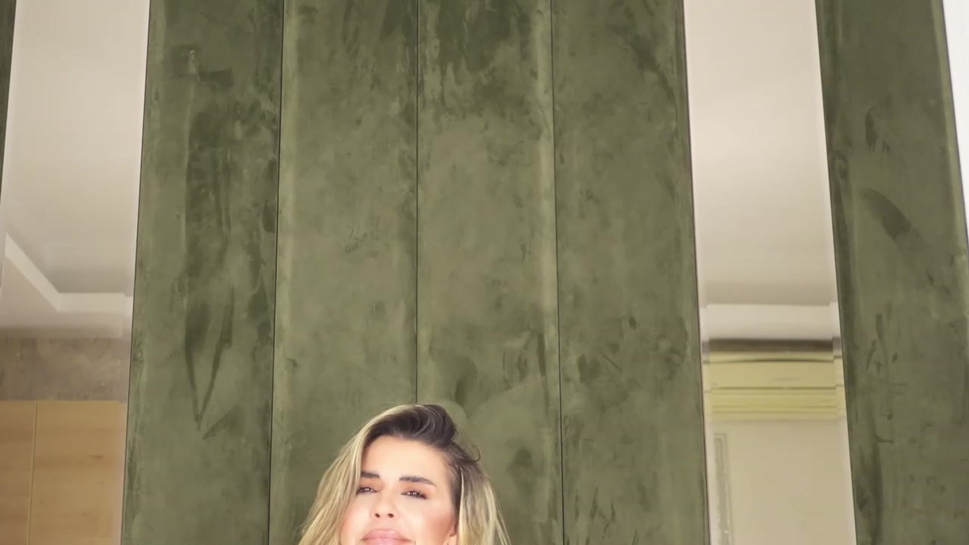 Gallery image thumbnail from SavageMonica's myfreecams stream on, 01/28/2024, 13:10 image 16 of 20