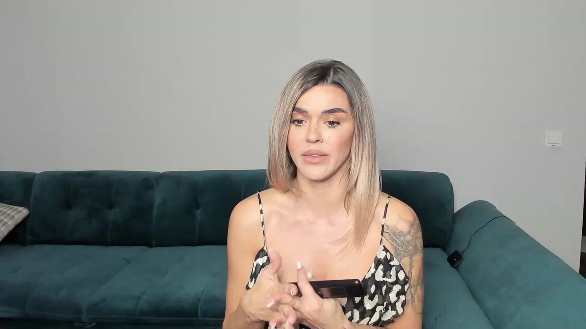 Gallery image thumbnail from SavageMonica's myfreecams stream on, 02/08/2024, 08:25 image 10 of 20