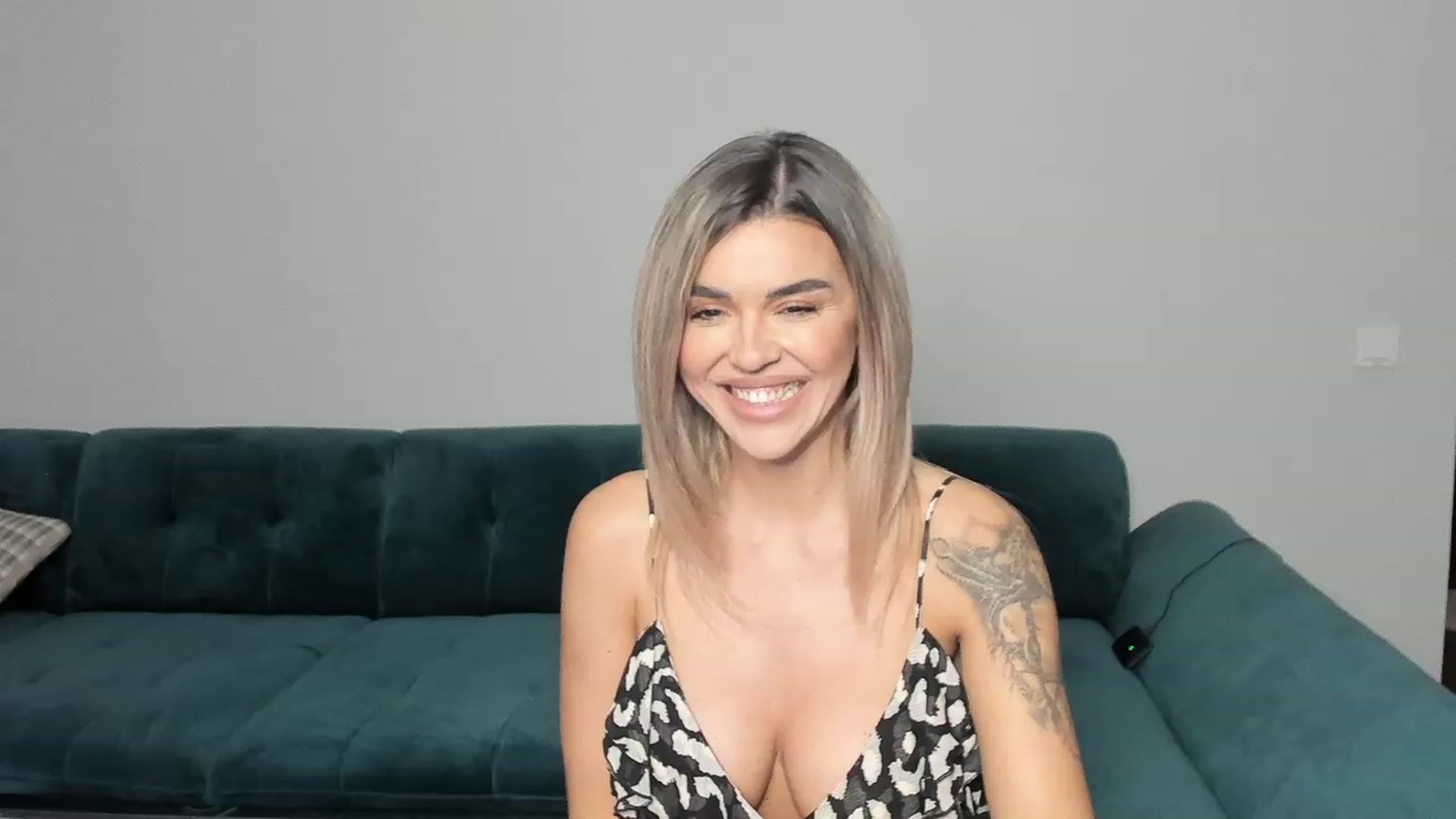 Gallery image thumbnail from SavageMonica's myfreecams stream on, 02/08/2024, 08:25 image 9 of 20