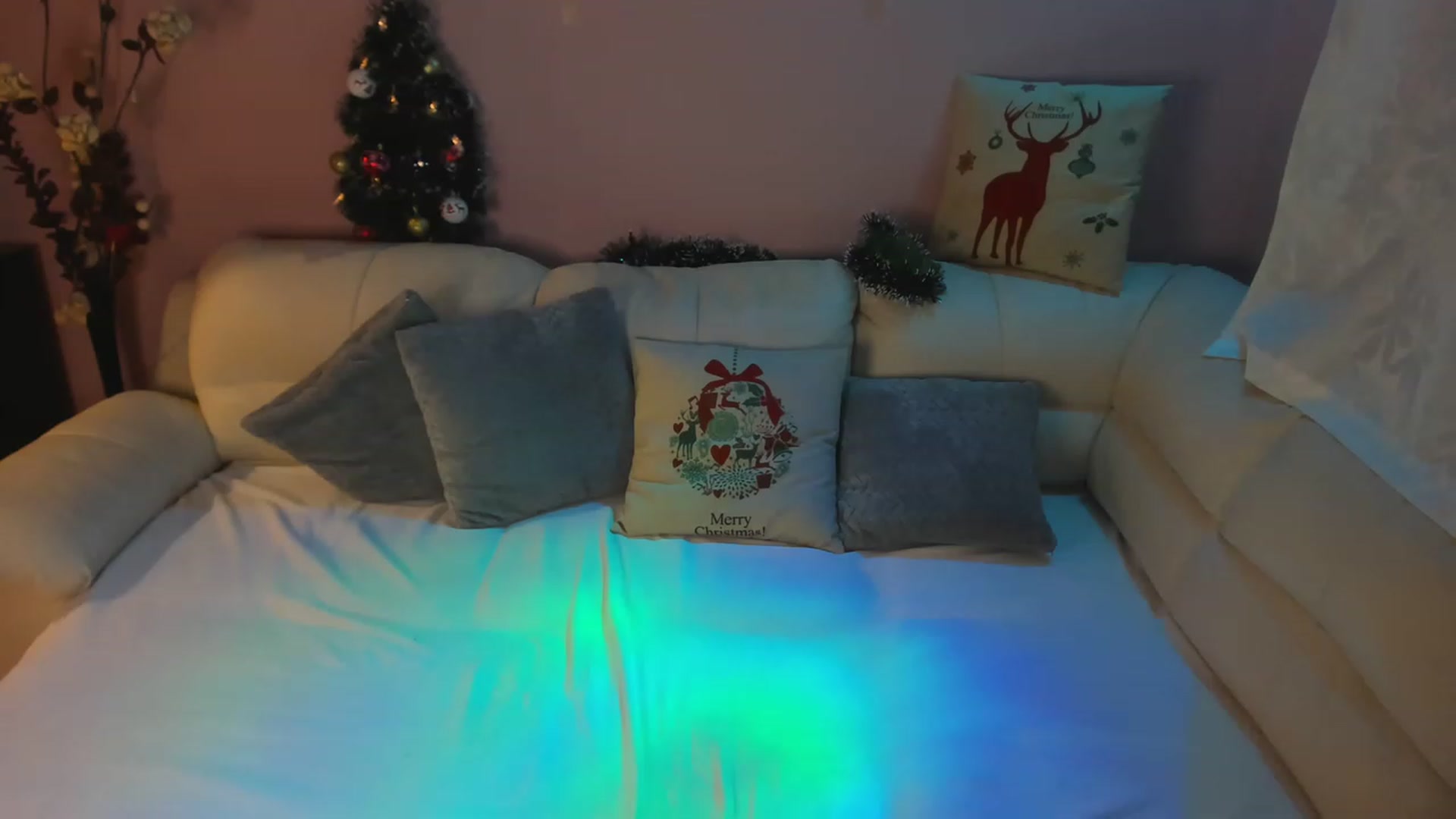 Gallery image thumbnail from SavannahMay's myfreecams stream on, 12/08/2022, 22:49 image 6 of 20